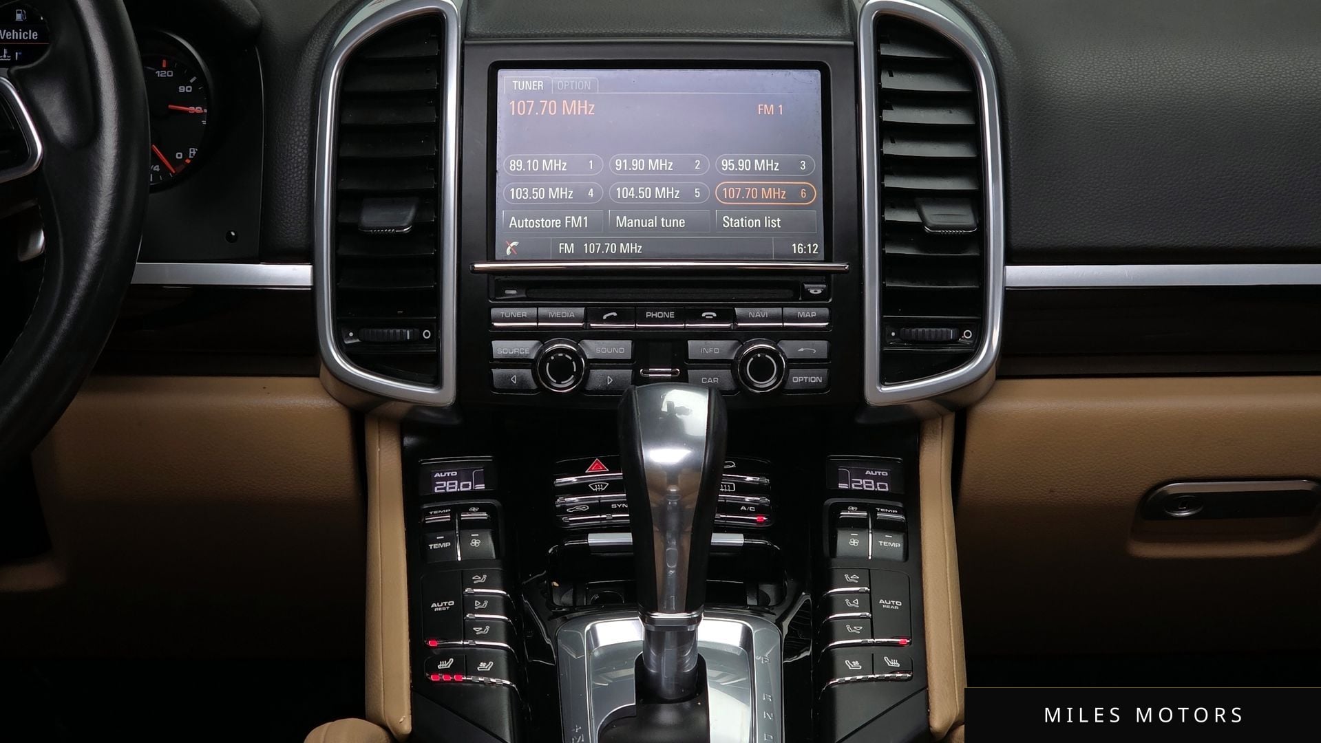 Porsche 카이엔 2016 — миниатюра 14
