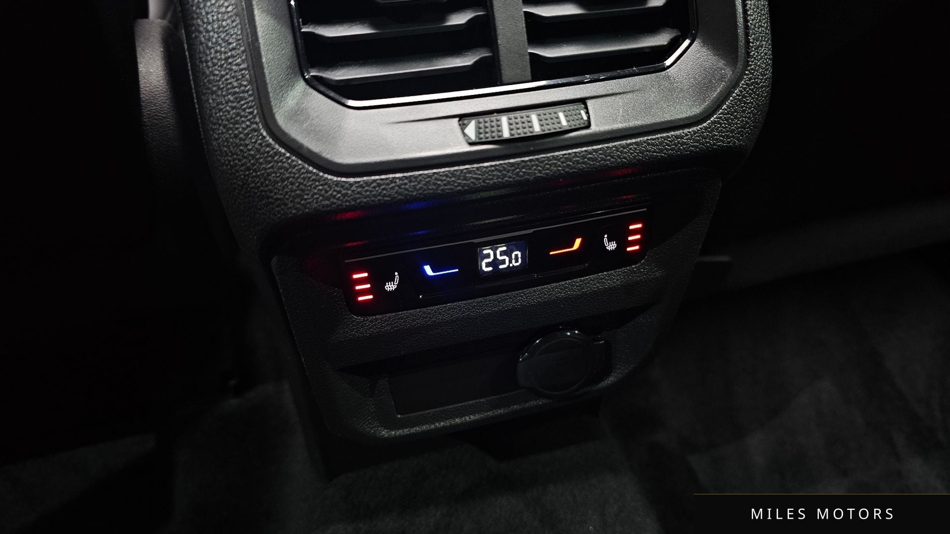 Volkswagen 티구안 2022 — миниатюра 16