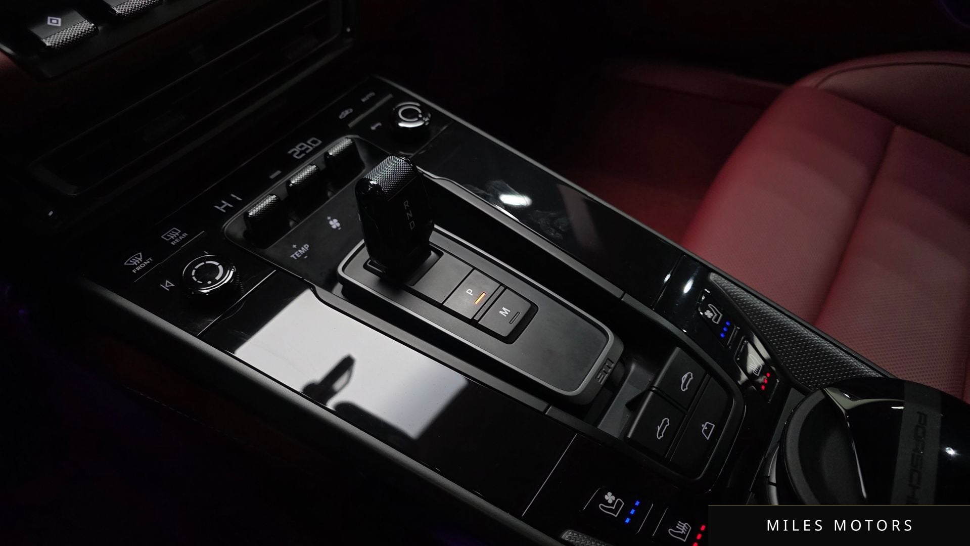 Porsche 911 (992) 2024 — миниатюра 9
