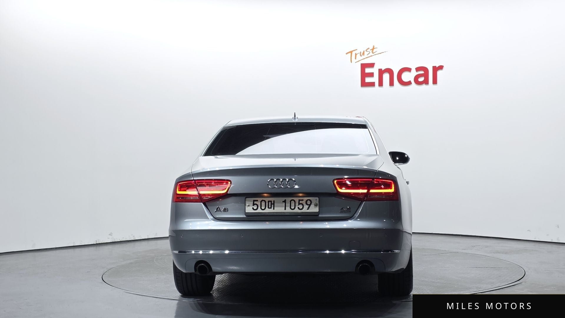 Audi A8 2011 — миниатюра 4
