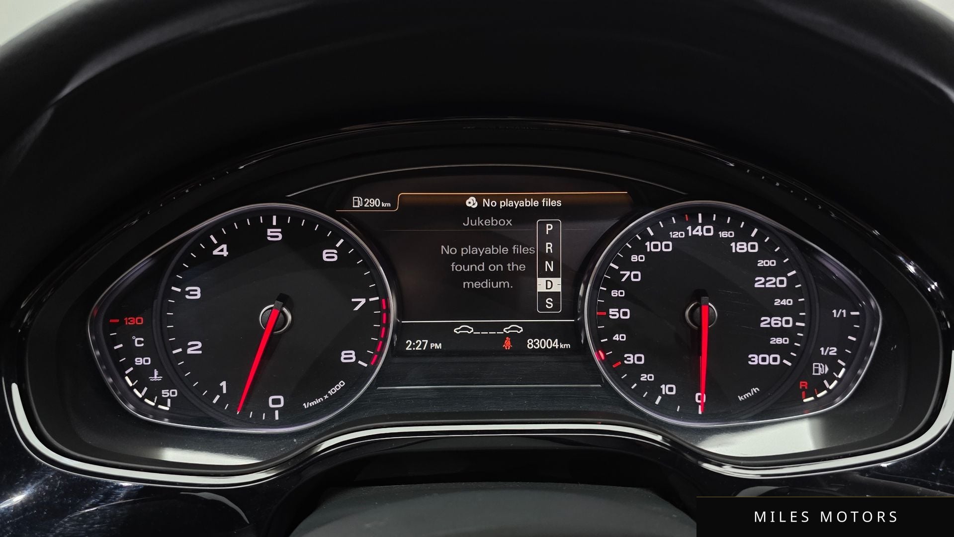 Audi A8 2011 — миниатюра 8