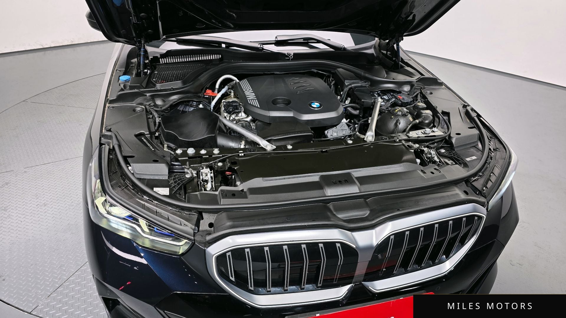BMW 5 Series (G60) 2024 — миниатюра 6