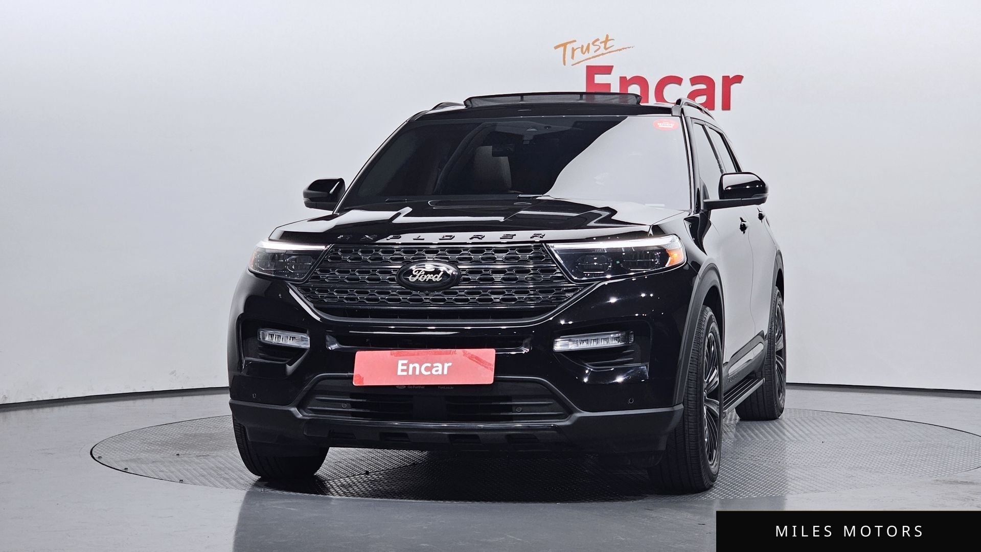 Ford Explorer 2022 — миниатюра 3