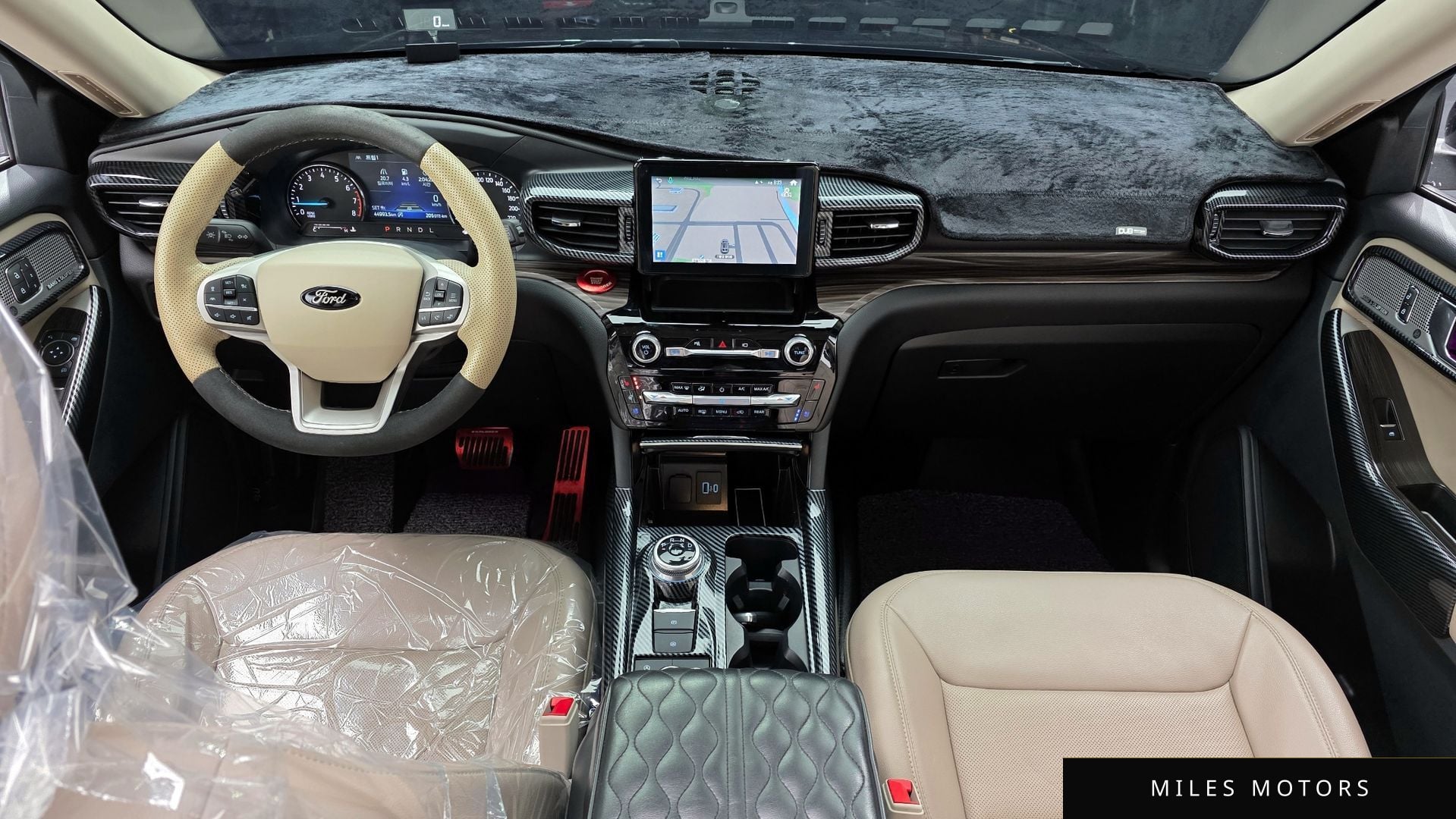 Ford Explorer 2022 — миниатюра 7