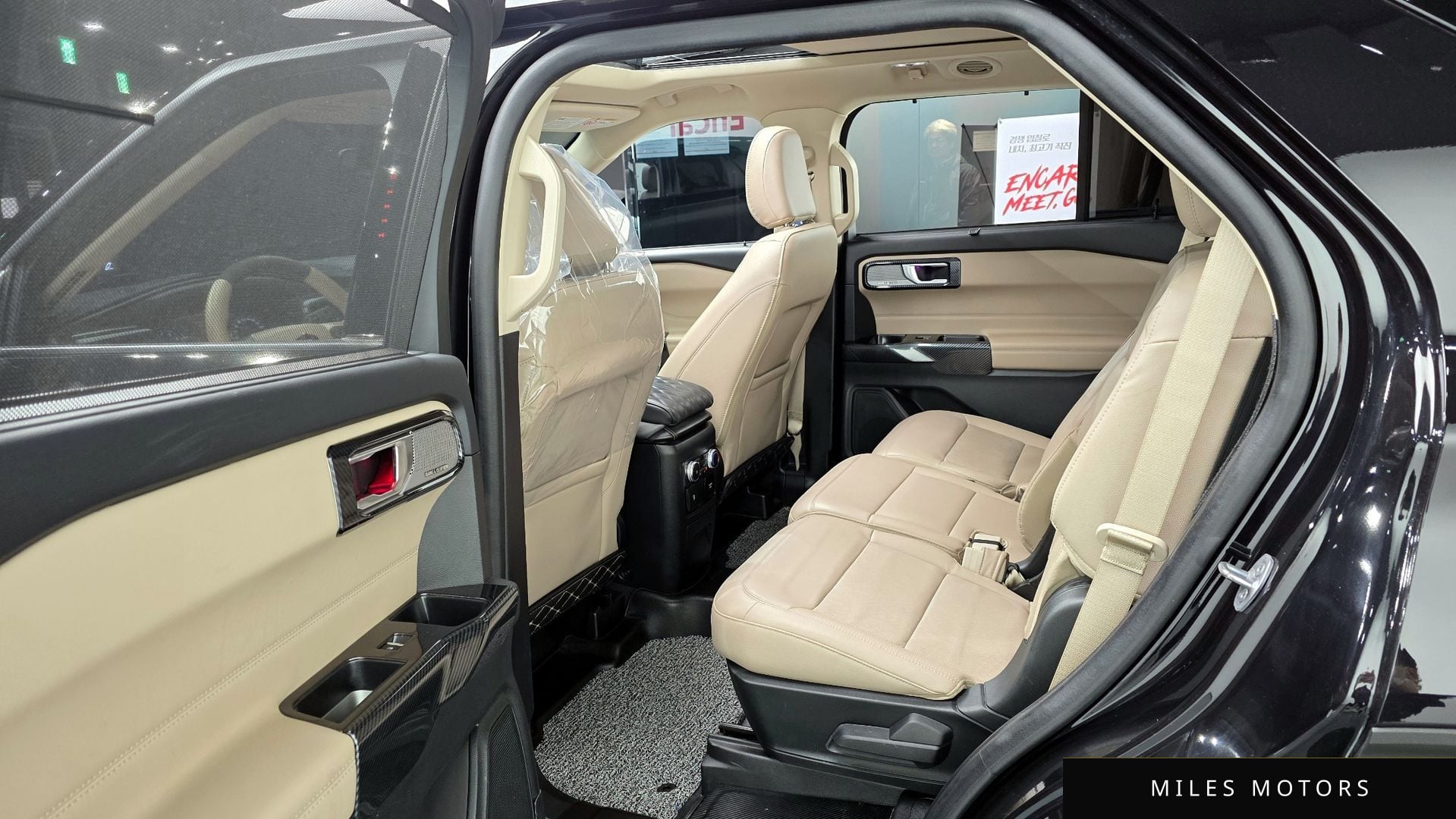 Ford Explorer 2022 — миниатюра 12