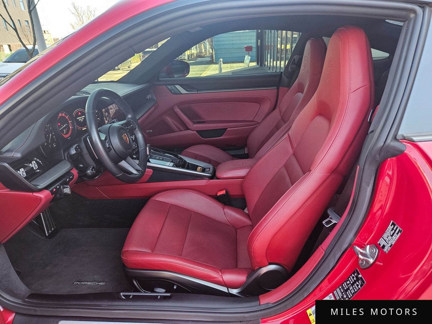 Porsche 911 (992) 2023 — миниатюра 10