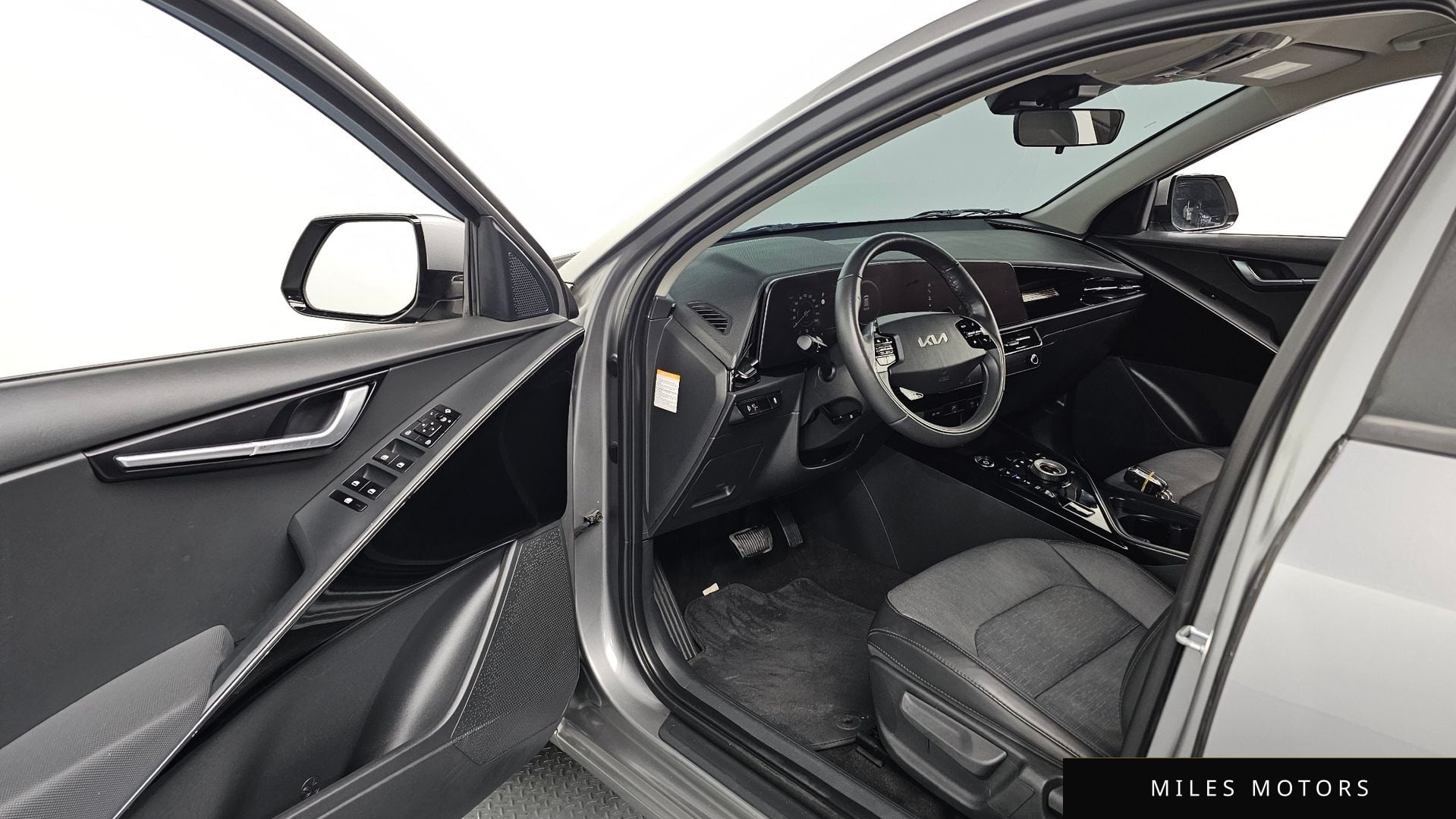Kia Niro 2023 — миниатюра 10