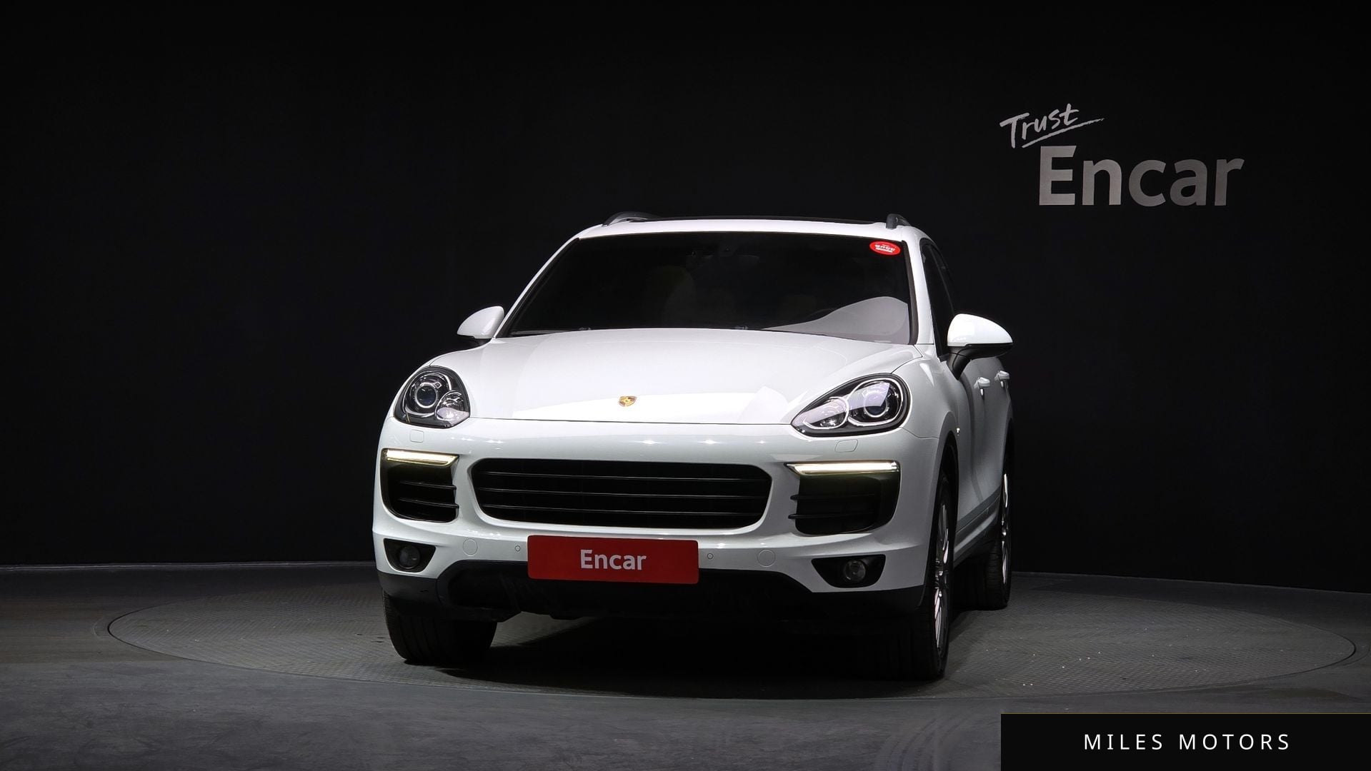 Porsche Cayenne 2016 — миниатюра 3
