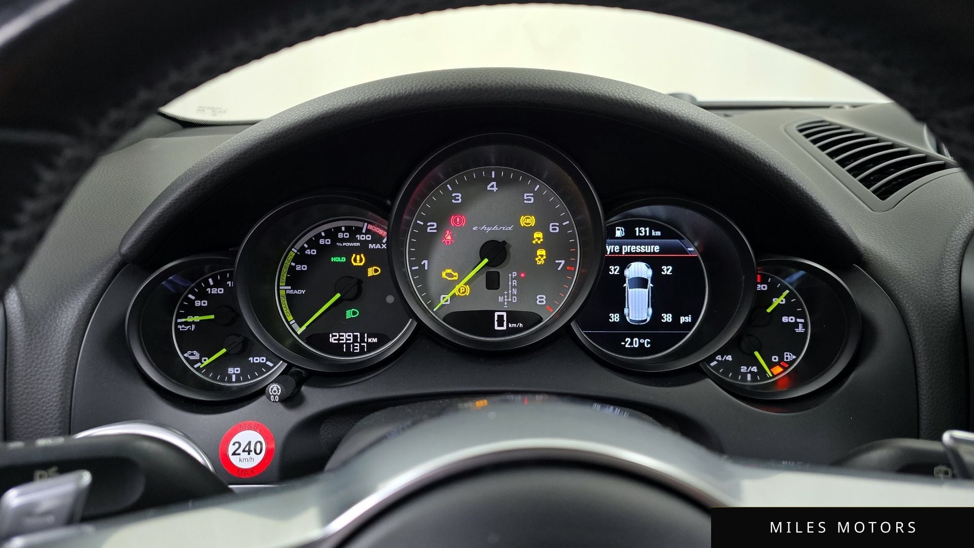 Porsche Cayenne 2016 — миниатюра 8