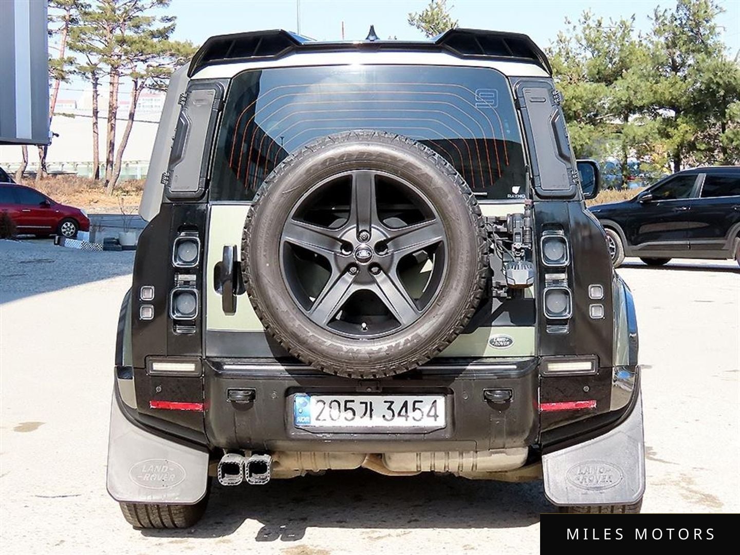 Land Rover Defender 2022 — миниатюра 4