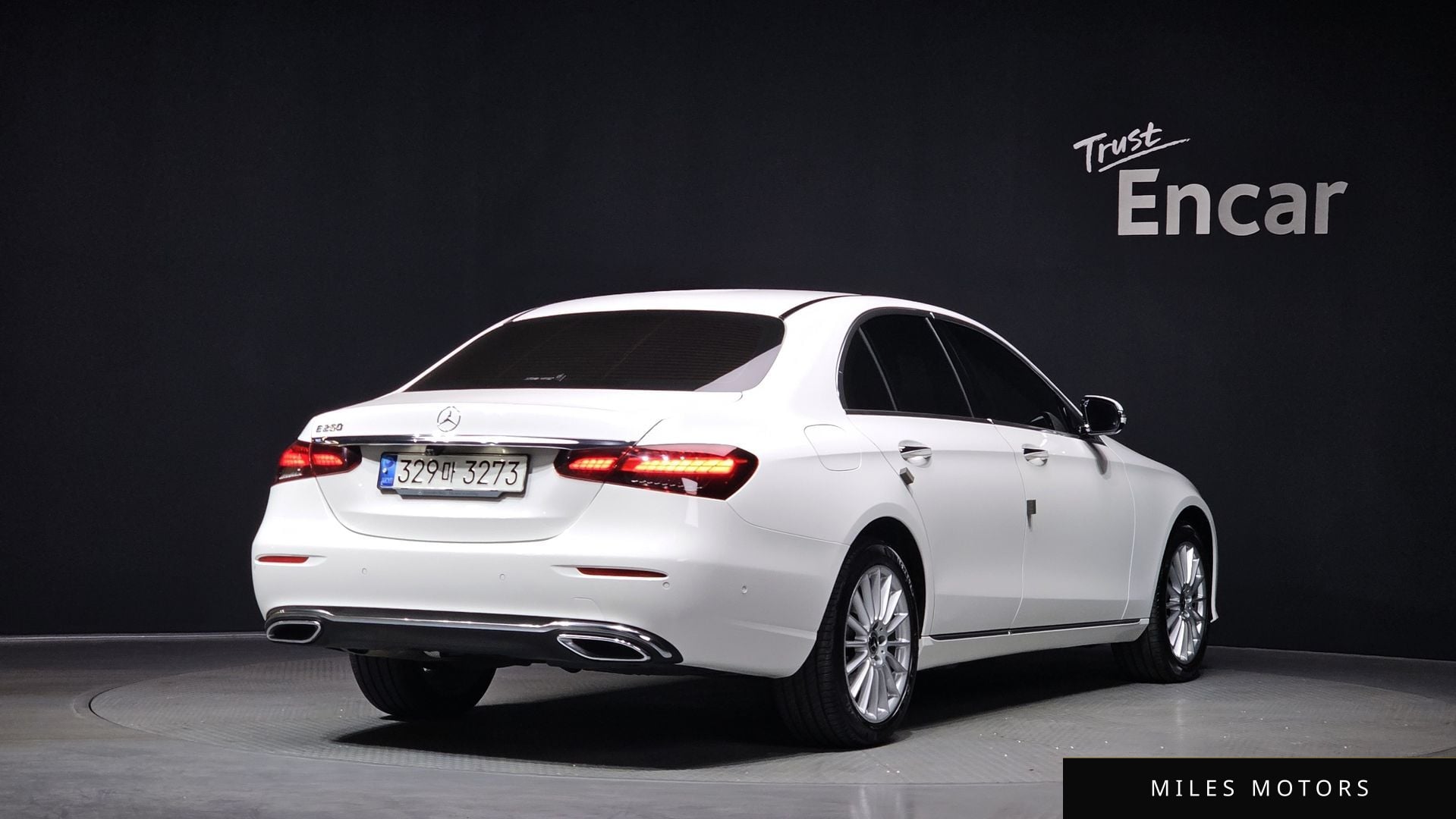 Mercedes-Benz E-Class W213 2021 — миниатюра 2