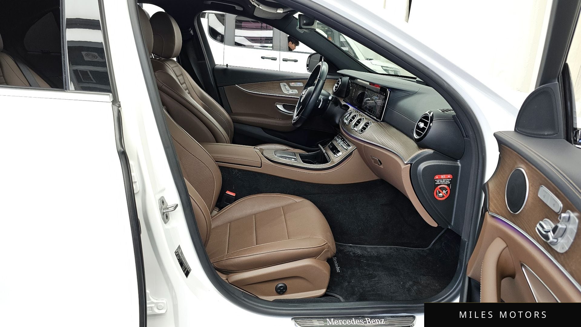 Mercedes-Benz E-Class W213 2021 — миниатюра 11