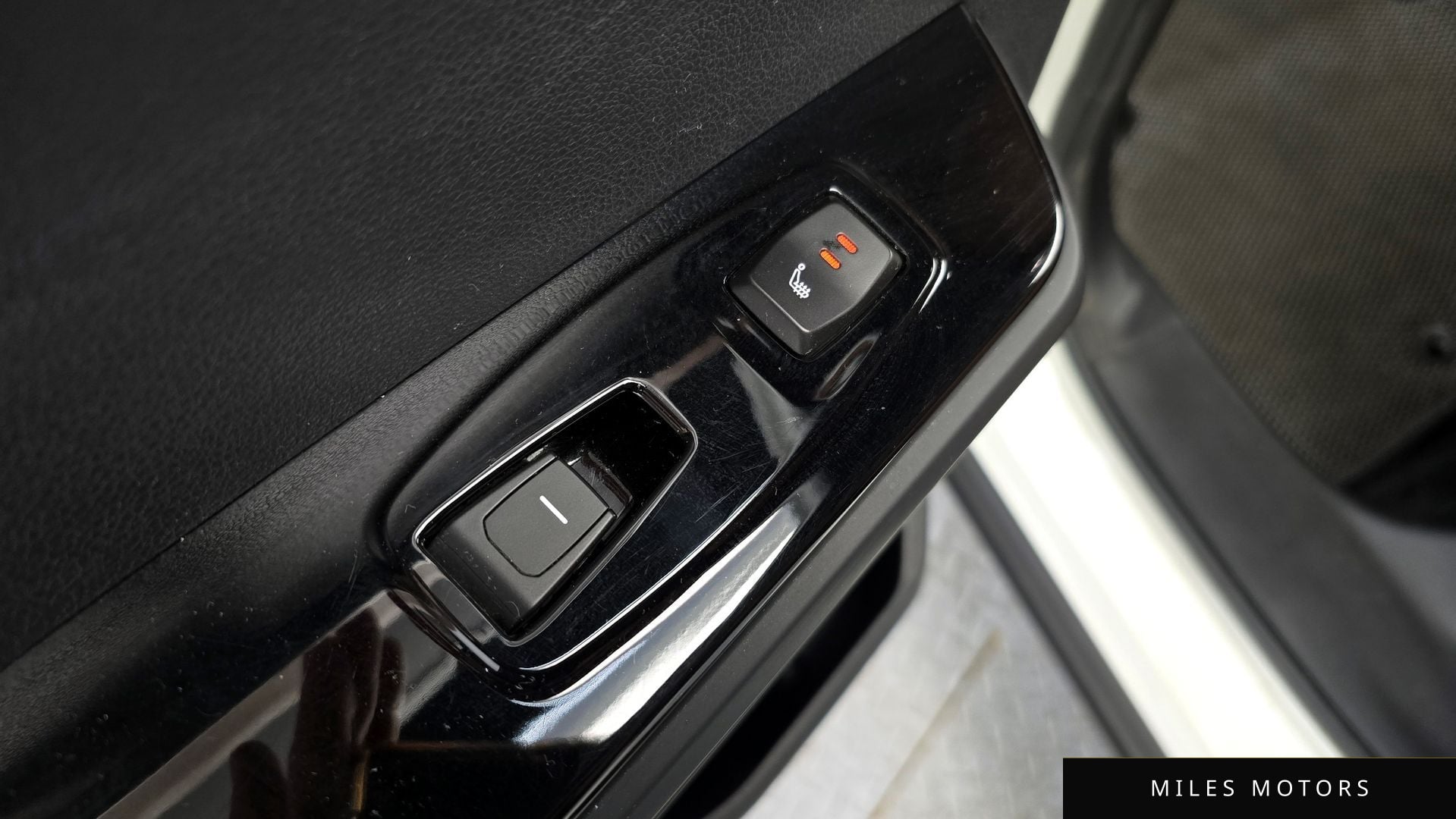 KG Mobility 토레스 2023 — миниатюра 19