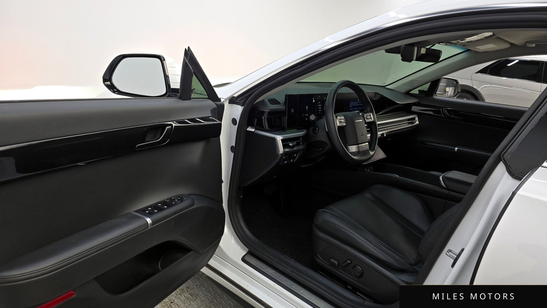 Hyundai Grandeur 2023 — миниатюра 11