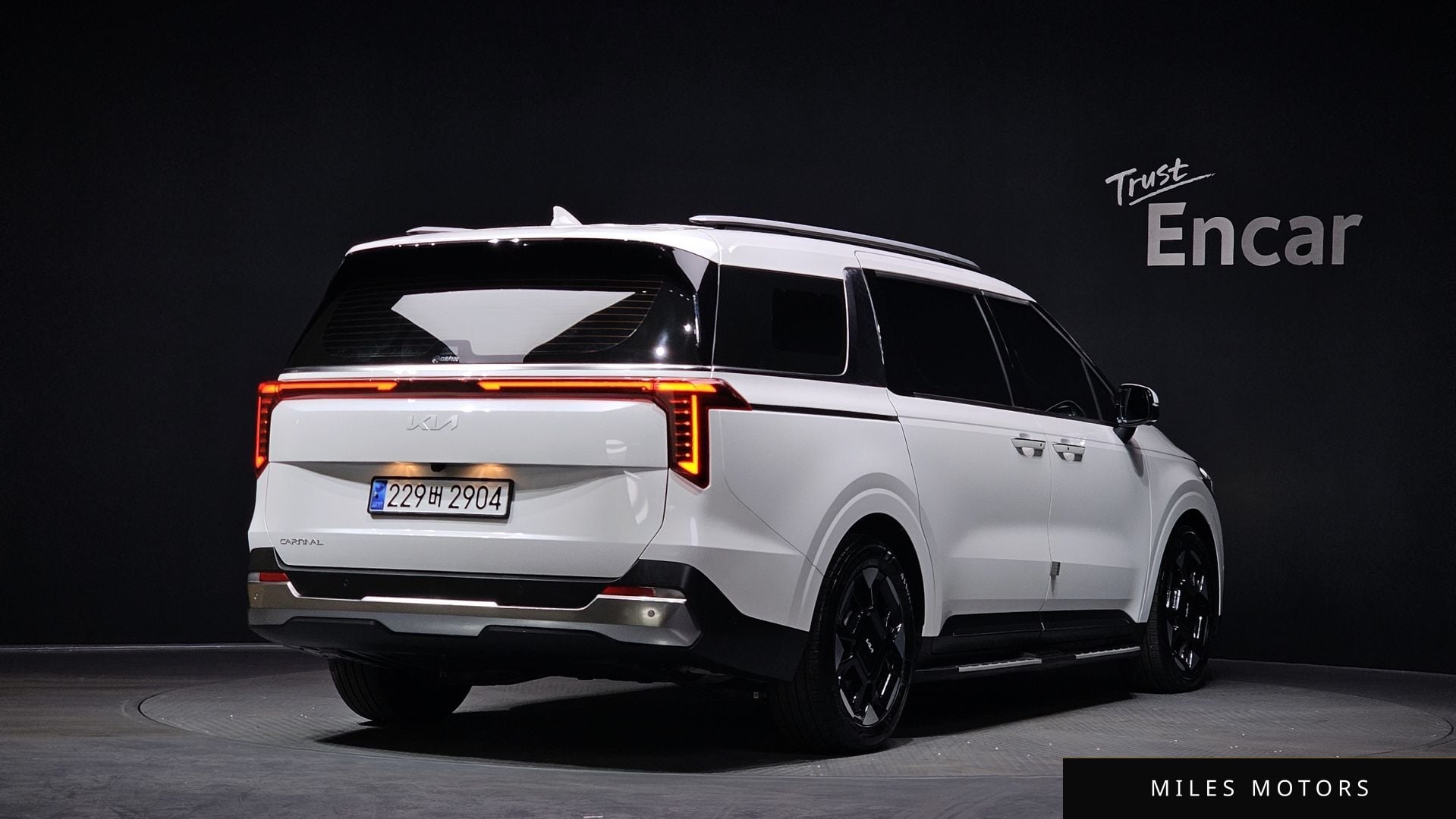 Kia Canival 2024 — миниатюра 2
