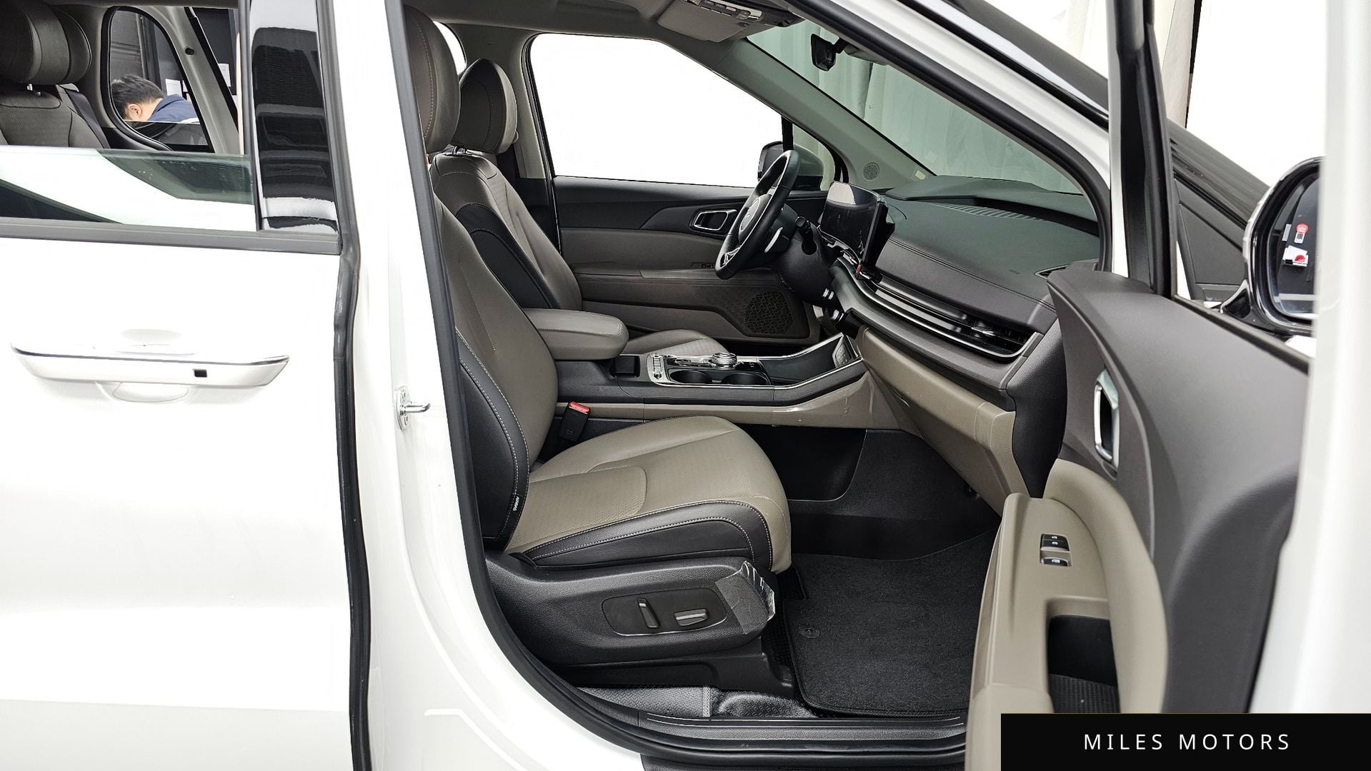 Kia Canival 2024 — миниатюра 11