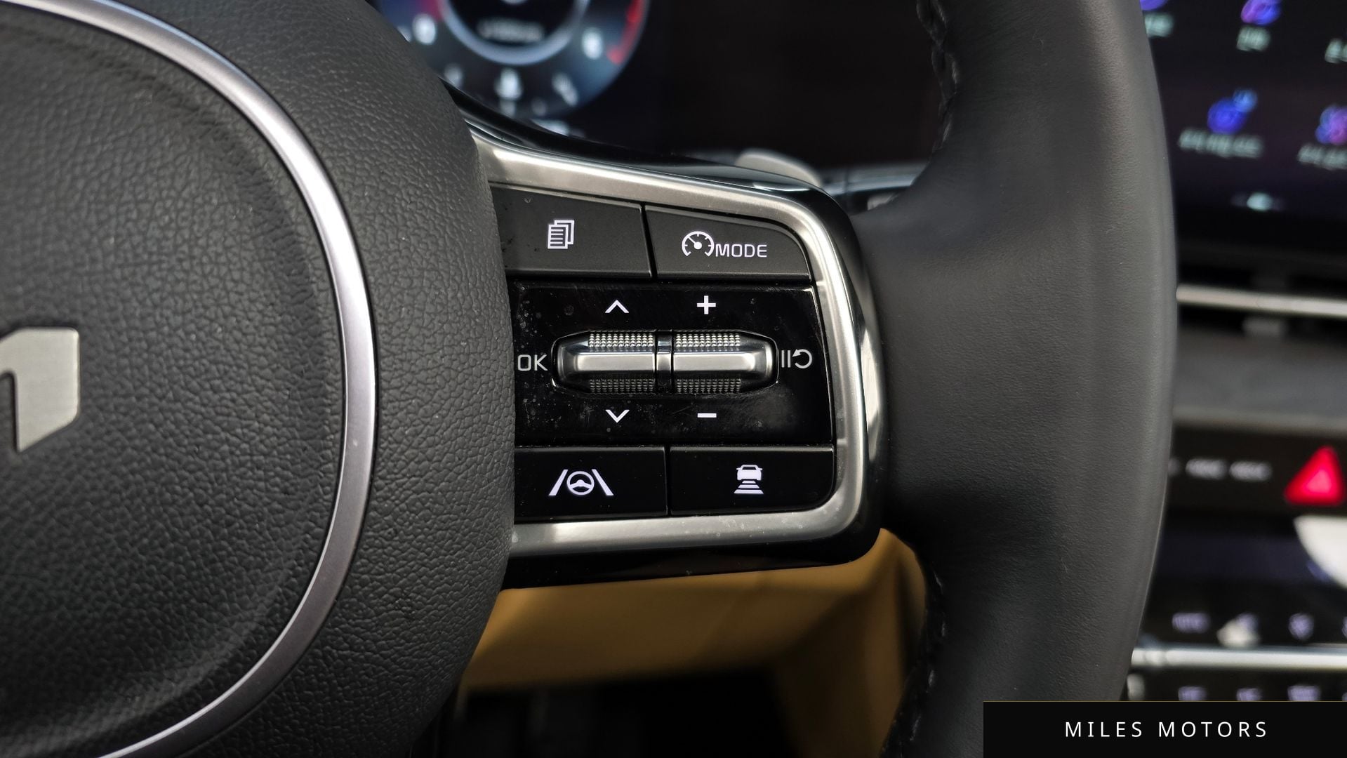 Kia Carnival 2023 — миниатюра 16