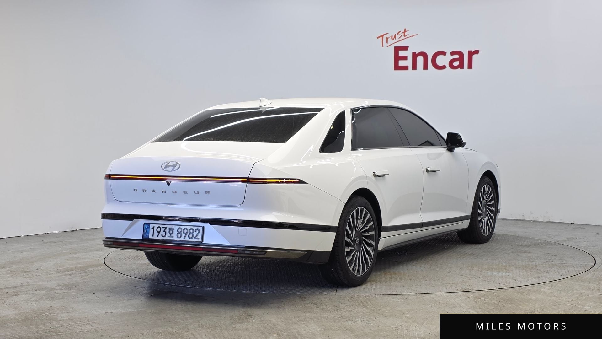 Hyundai Grandeur 2023 — миниатюра 2