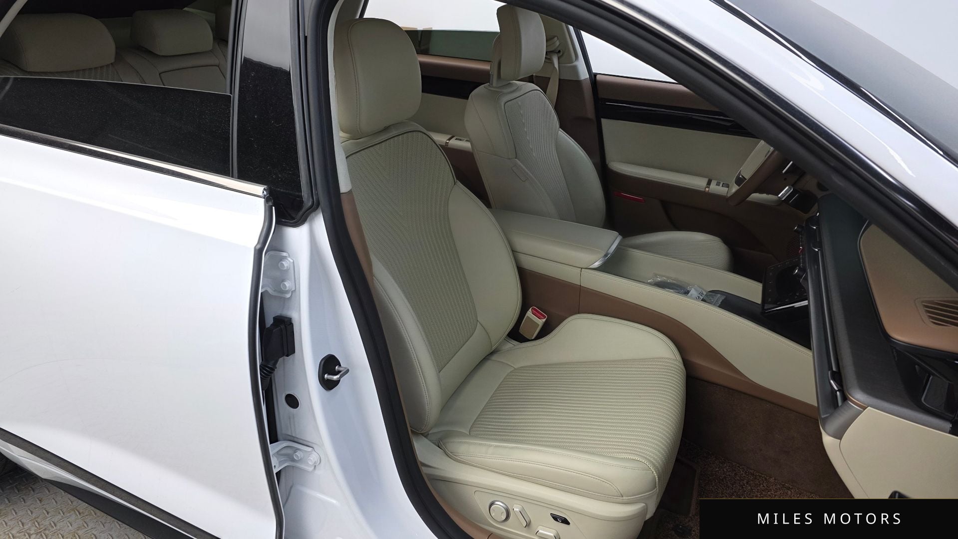 Hyundai Grandeur 2023 — миниатюра 10