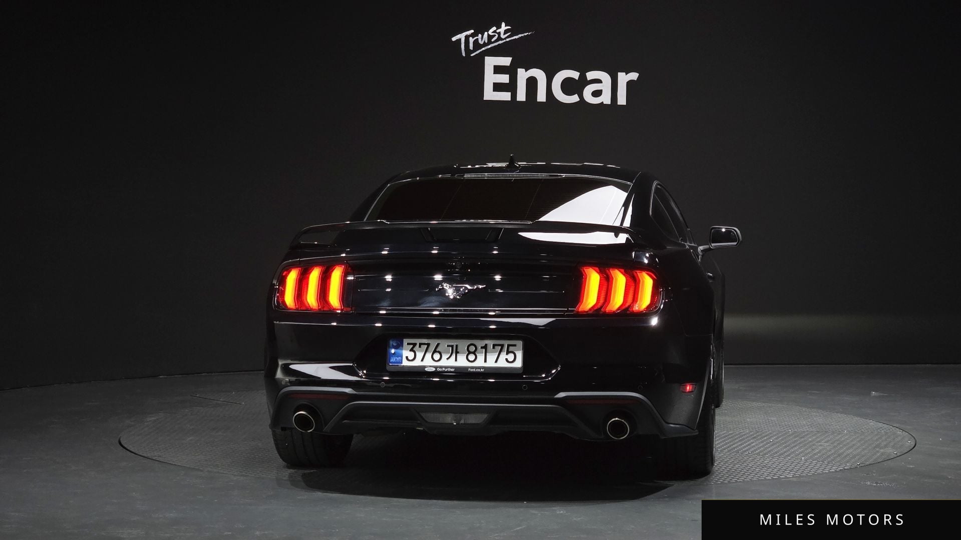 Ford 머스탱 2023 — миниатюра 4