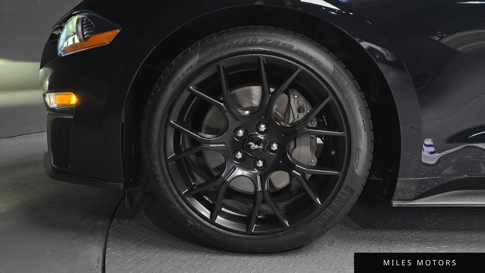 Ford 머스탱 2023 — миниатюра 5