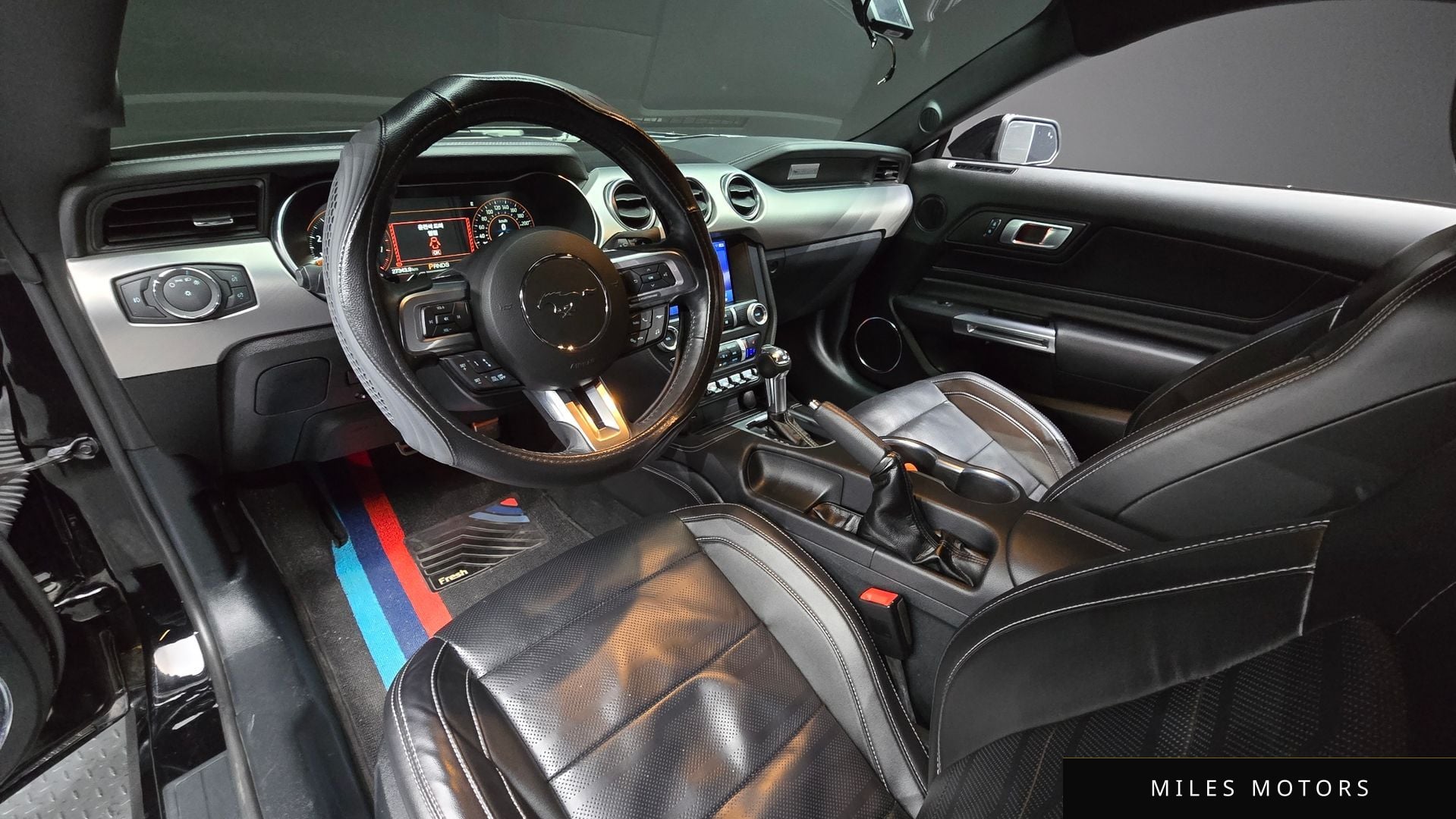 Ford 머스탱 2023 — миниатюра 7