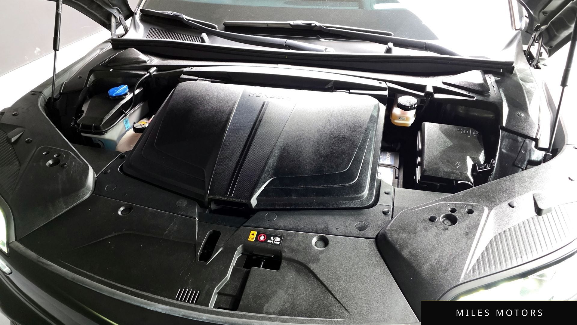 Genesis GV60 2022 — миниатюра 6