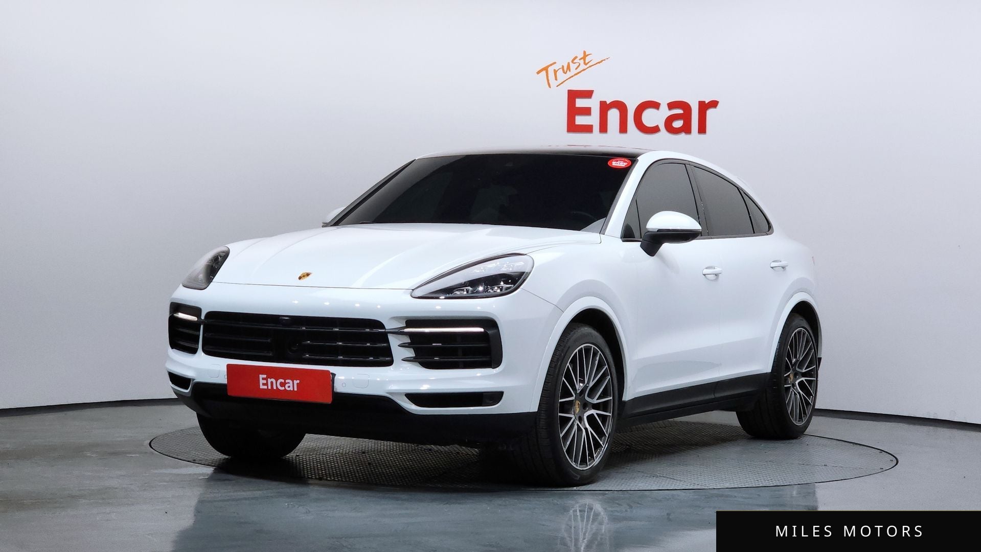 Porsche Cayenne 2021 — фото 1 из 12