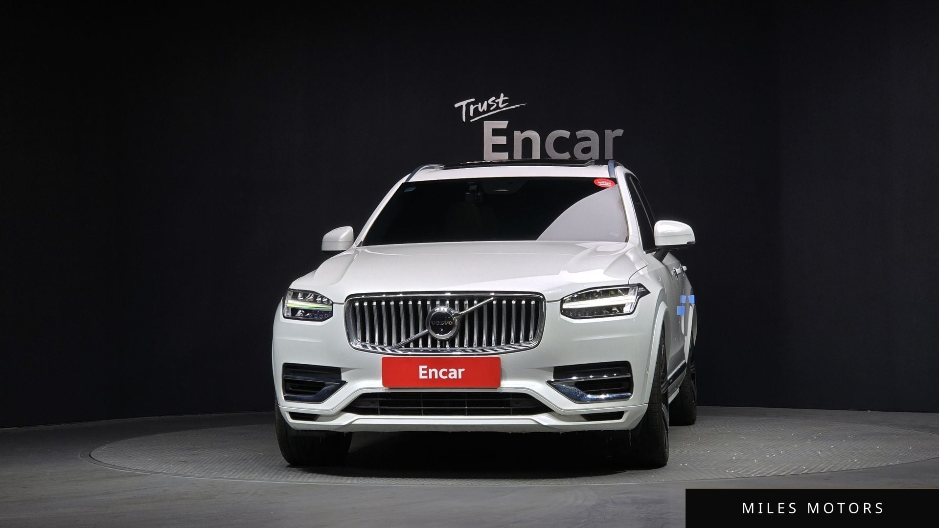Volvo XC90 2023 — миниатюра 3