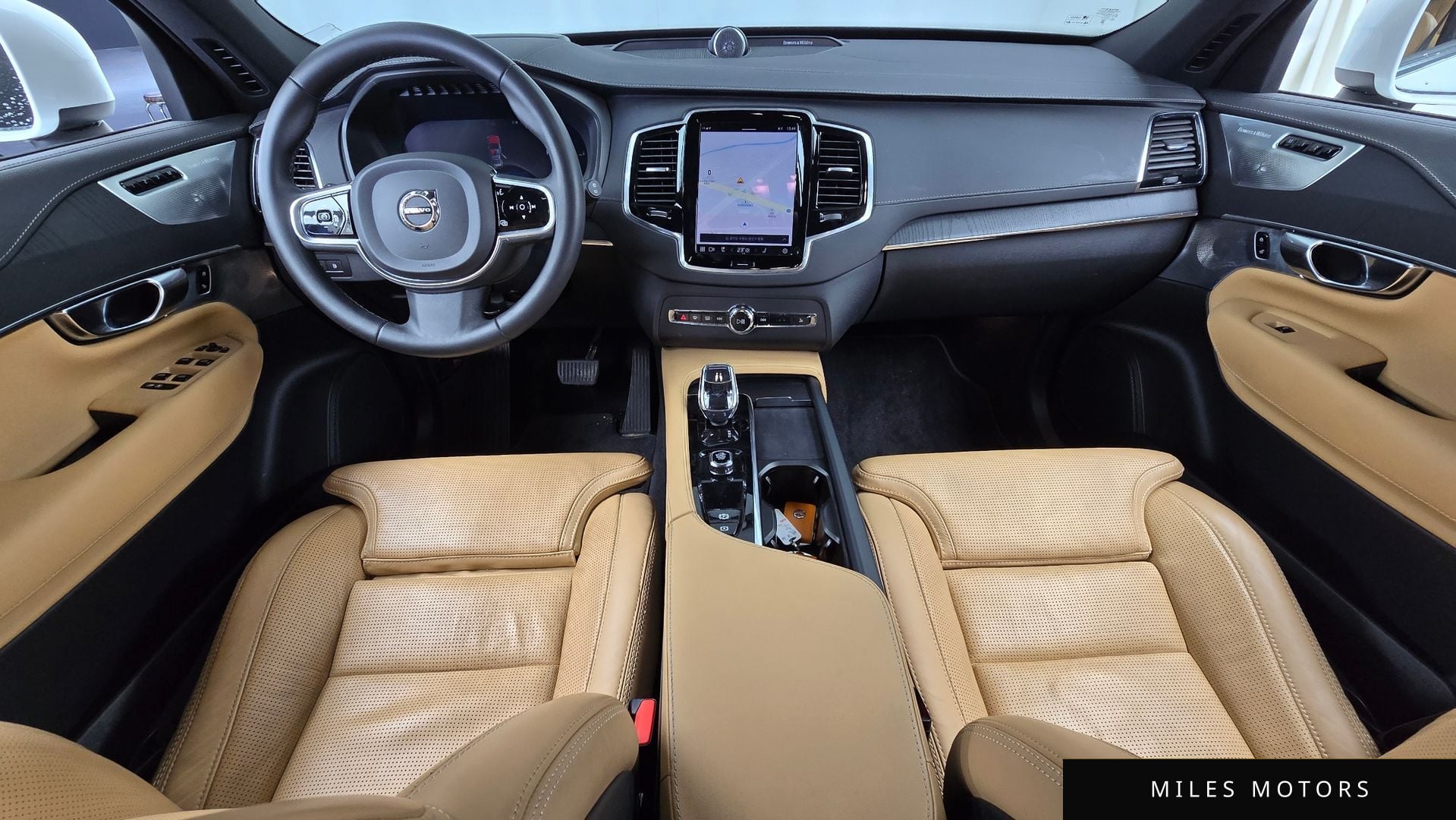 Volvo XC90 2023 — миниатюра 7