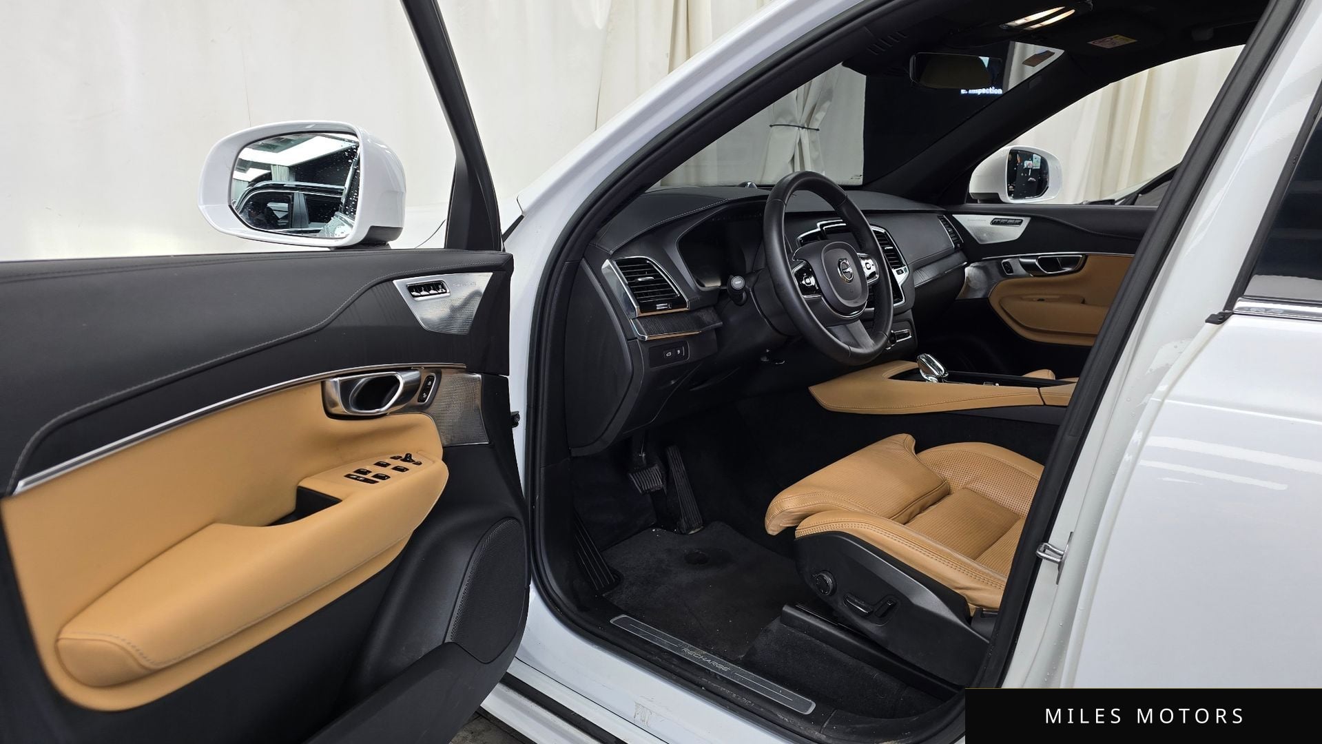 Volvo XC90 2023 — миниатюра 10
