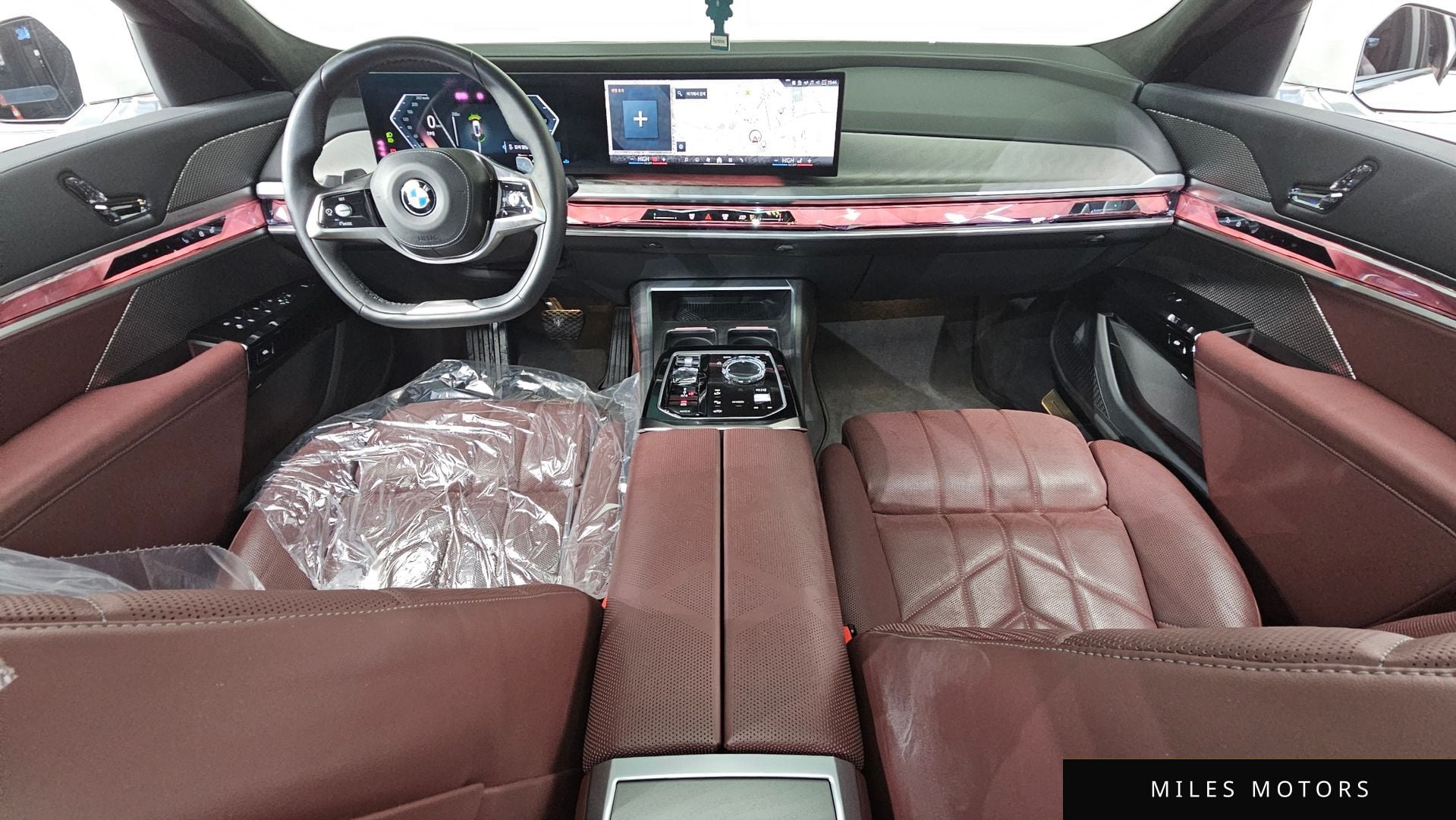 BMW 7 Series (G70) 2023 — миниатюра 7