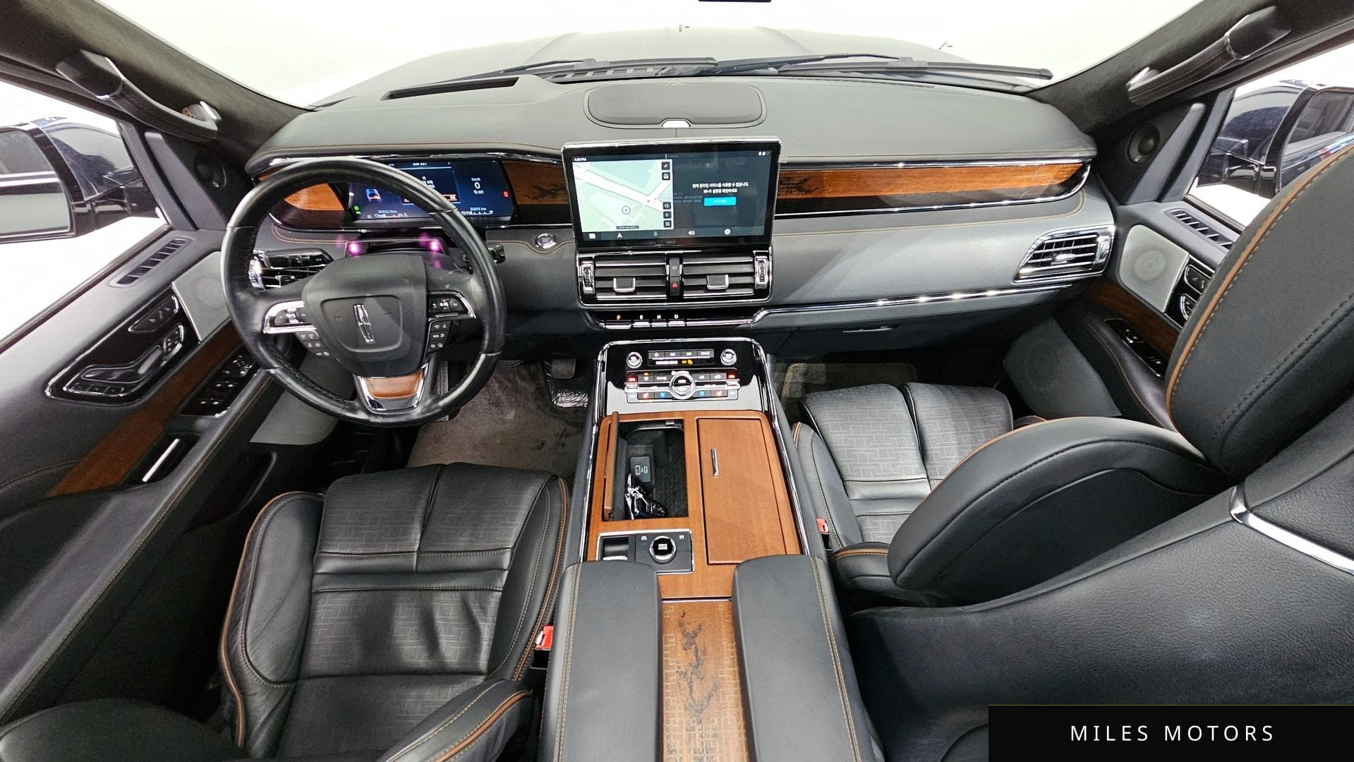 Lincoln Navigator 2023 — миниатюра 6