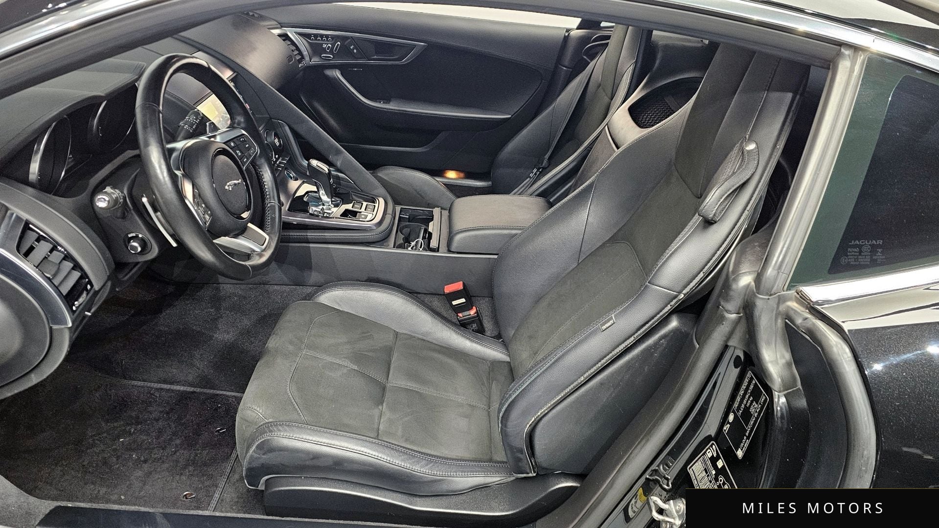 Jaguar F-TYPE 2019 — миниатюра 12