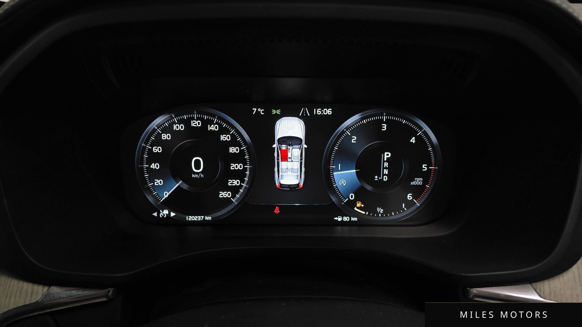 Volvo XC60 2020 — миниатюра 8