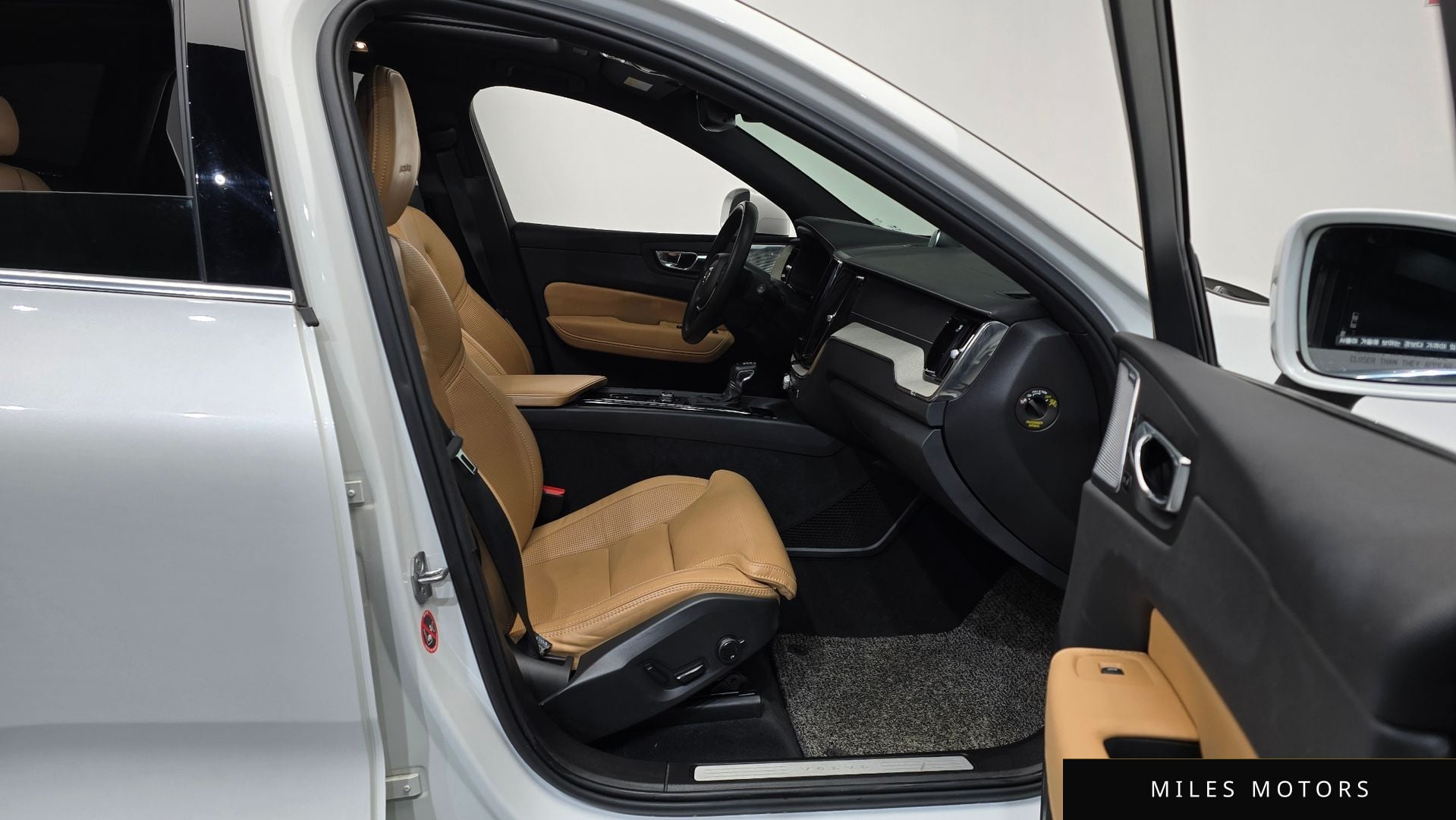 Volvo XC60 2020 — миниатюра 11