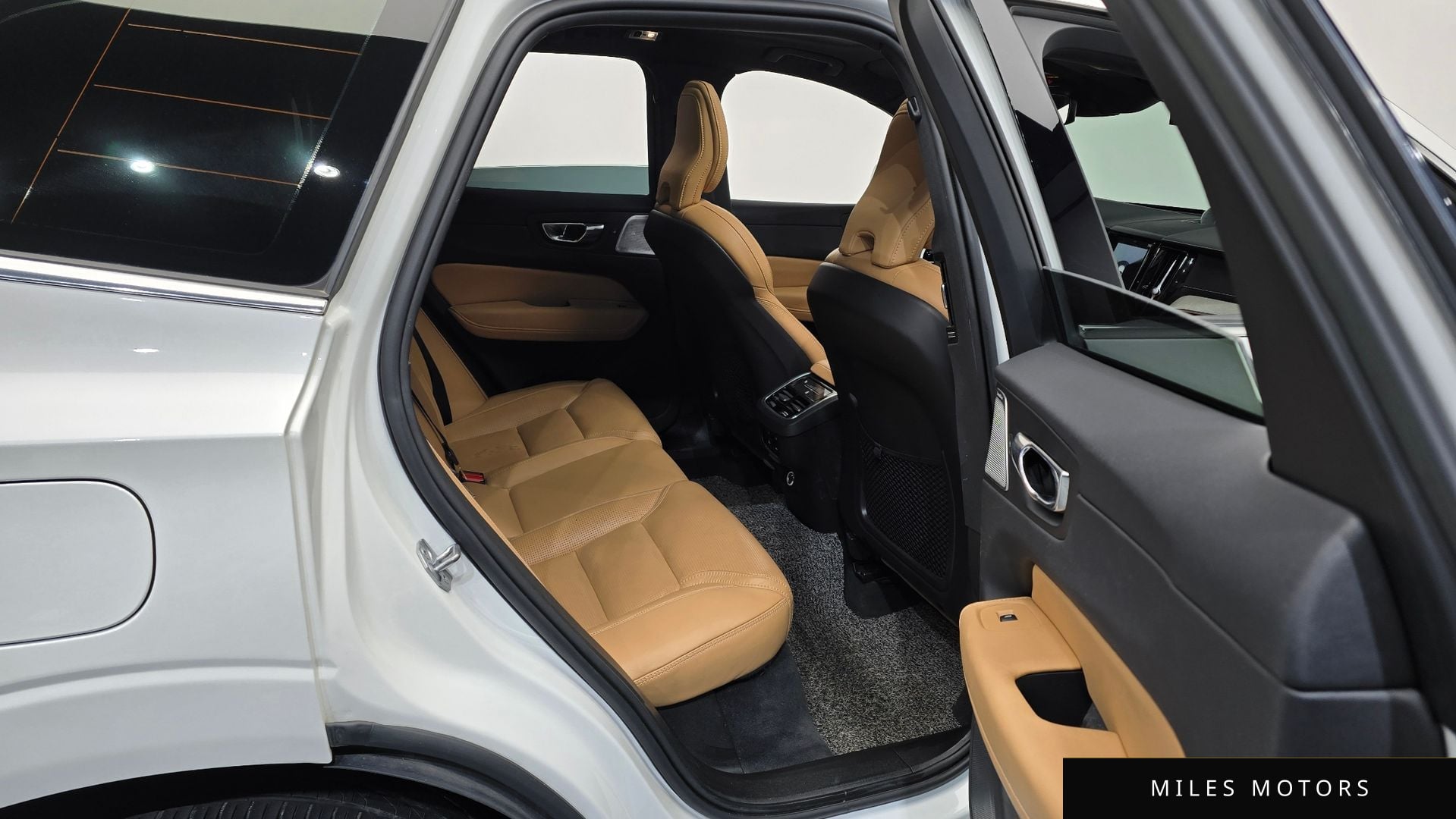 Volvo XC60 2020 — миниатюра 12