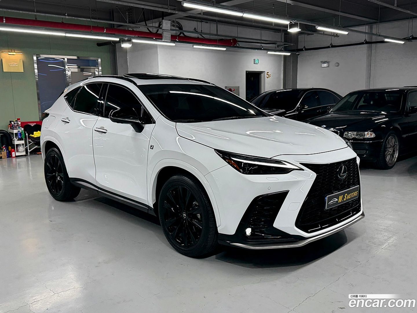 Лексус NX450h+ 2024 — миниатюра 3