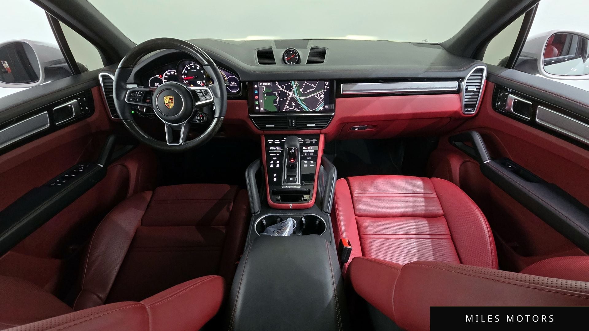 Porsche Cayenne 2023 — миниатюра 7