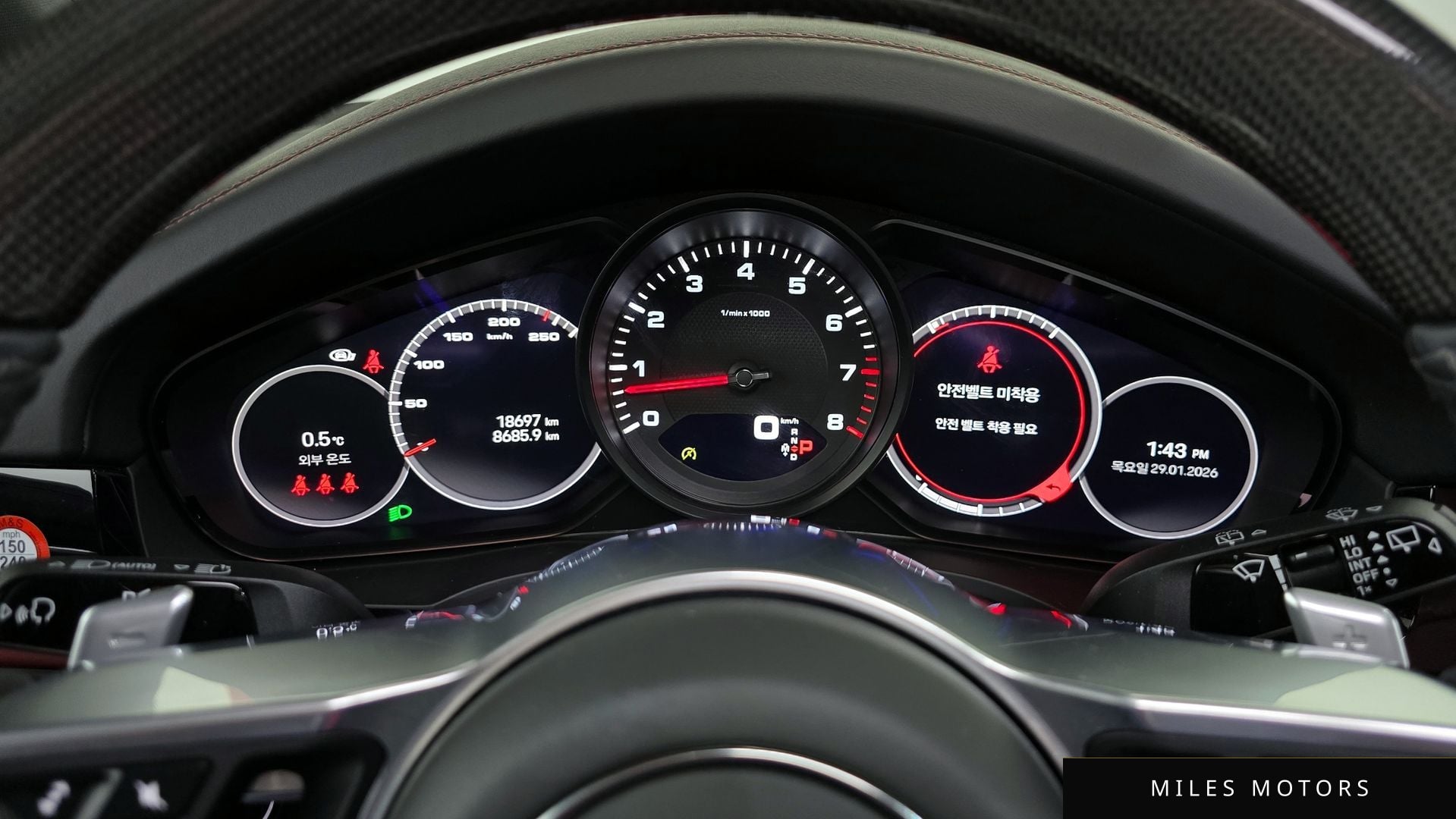Porsche Cayenne 2023 — миниатюра 8