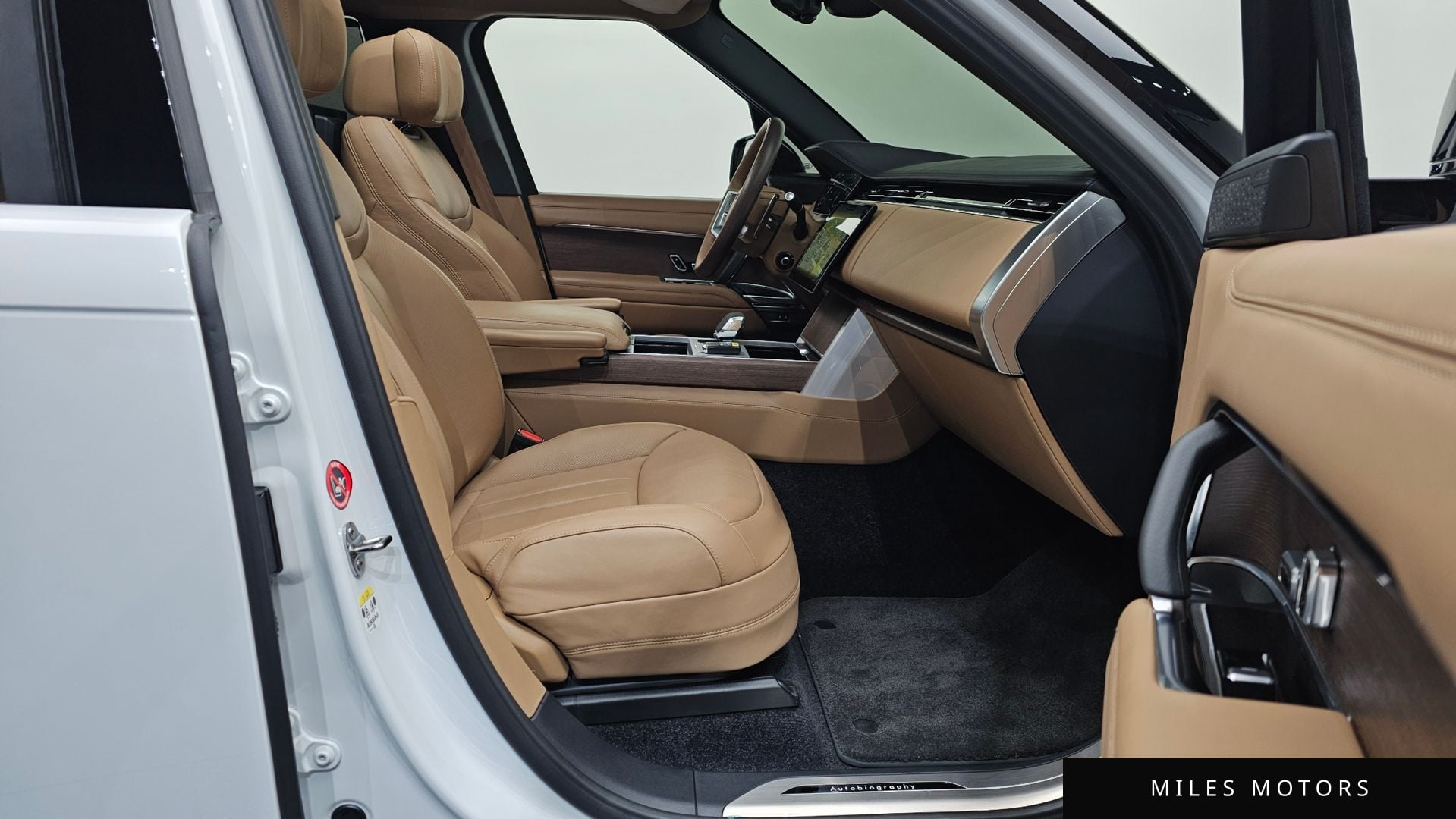 Land Rover Range Rover 2024 — миниатюра 3