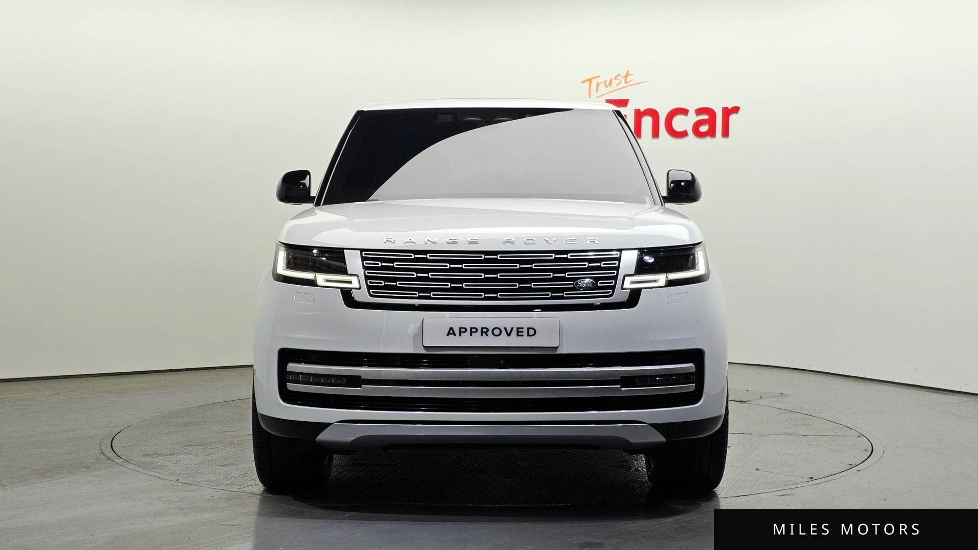 Land Rover Range Rover 2024 — миниатюра 8