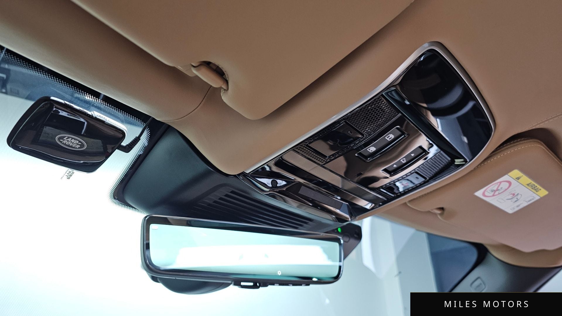 Land Rover Range Rover 2024 — миниатюра 16