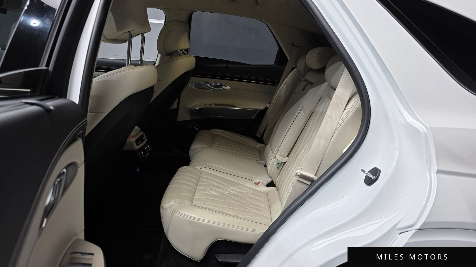 Genesis GV70 2024 — миниатюра 12