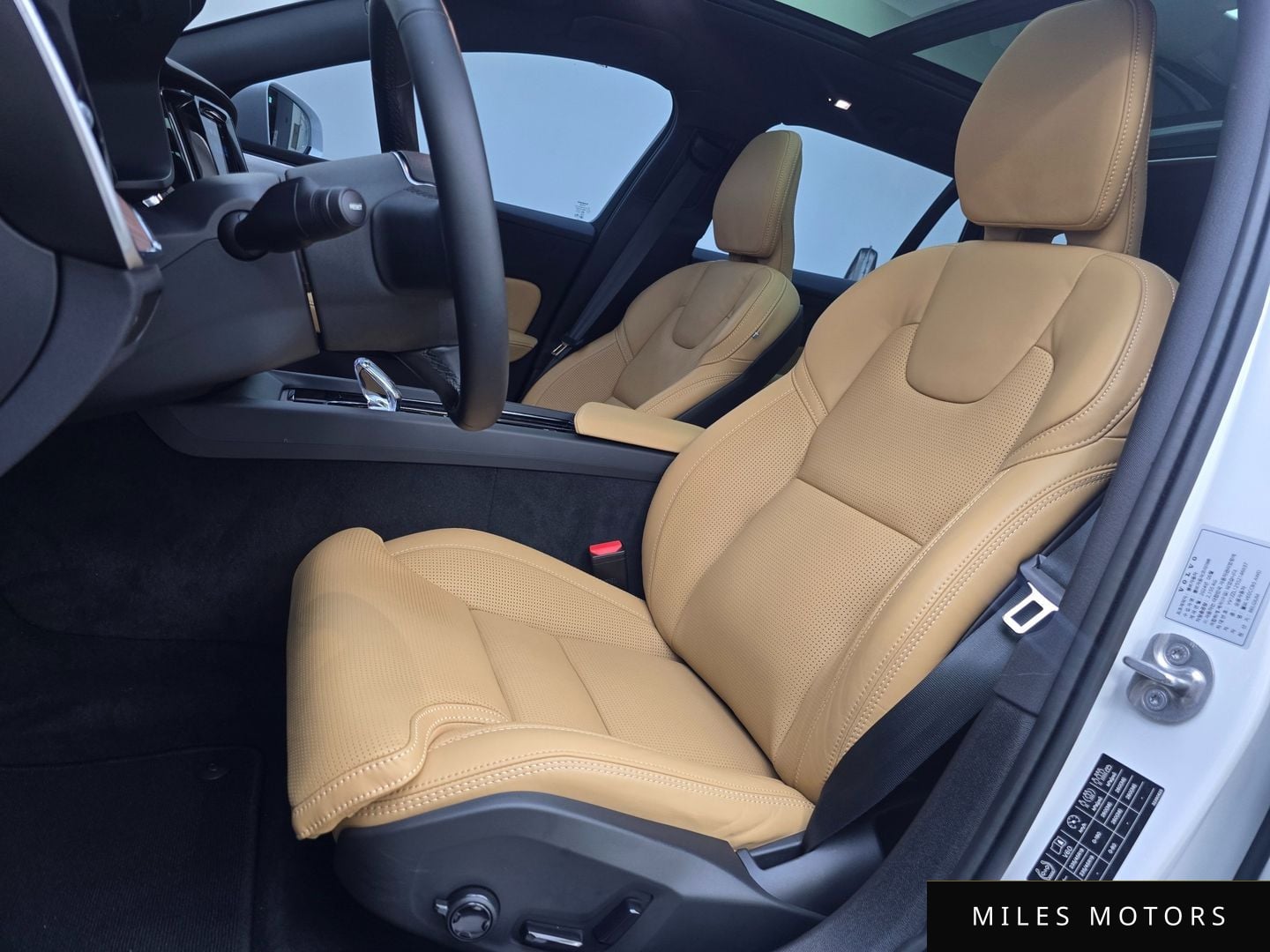 Volvo V60 2025 — миниатюра 10