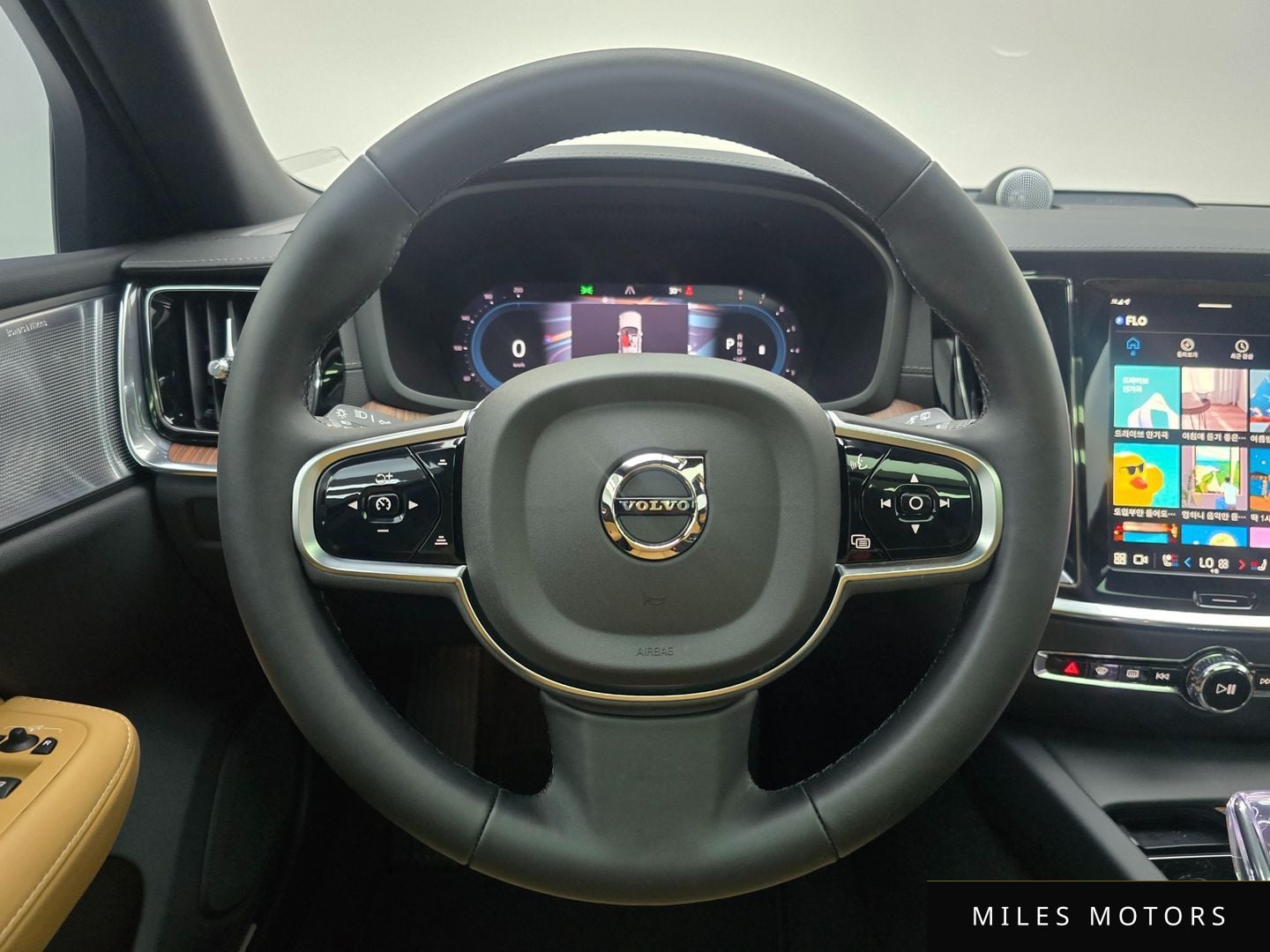 Volvo V60 2025 — миниатюра 12
