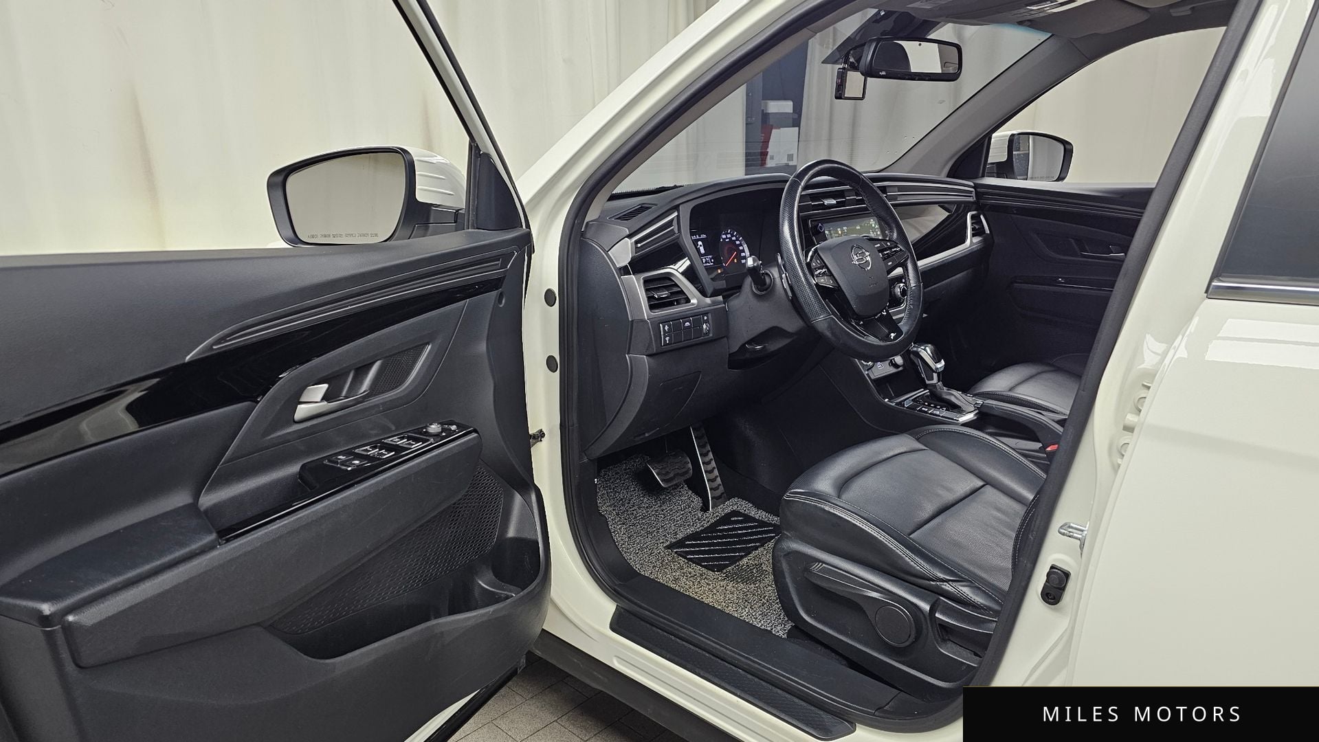 KG Mobility Beautiful Korando 2019 — миниатюра 10