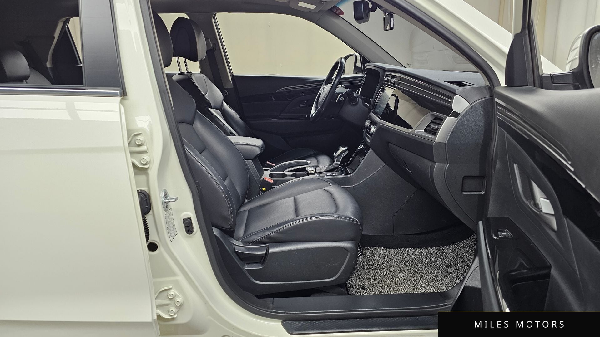 KG Mobility Beautiful Korando 2019 — миниатюра 11