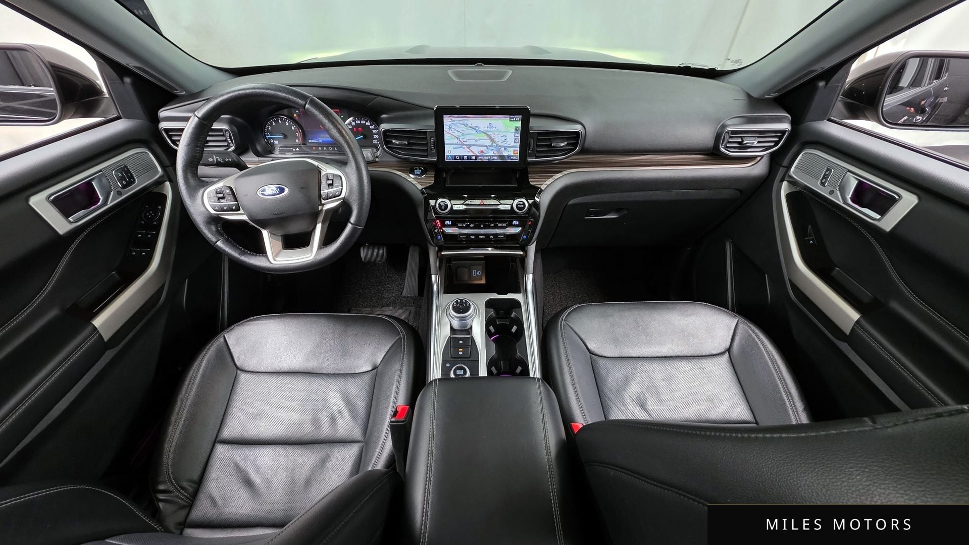 Ford Explorer 2021 — миниатюра 7