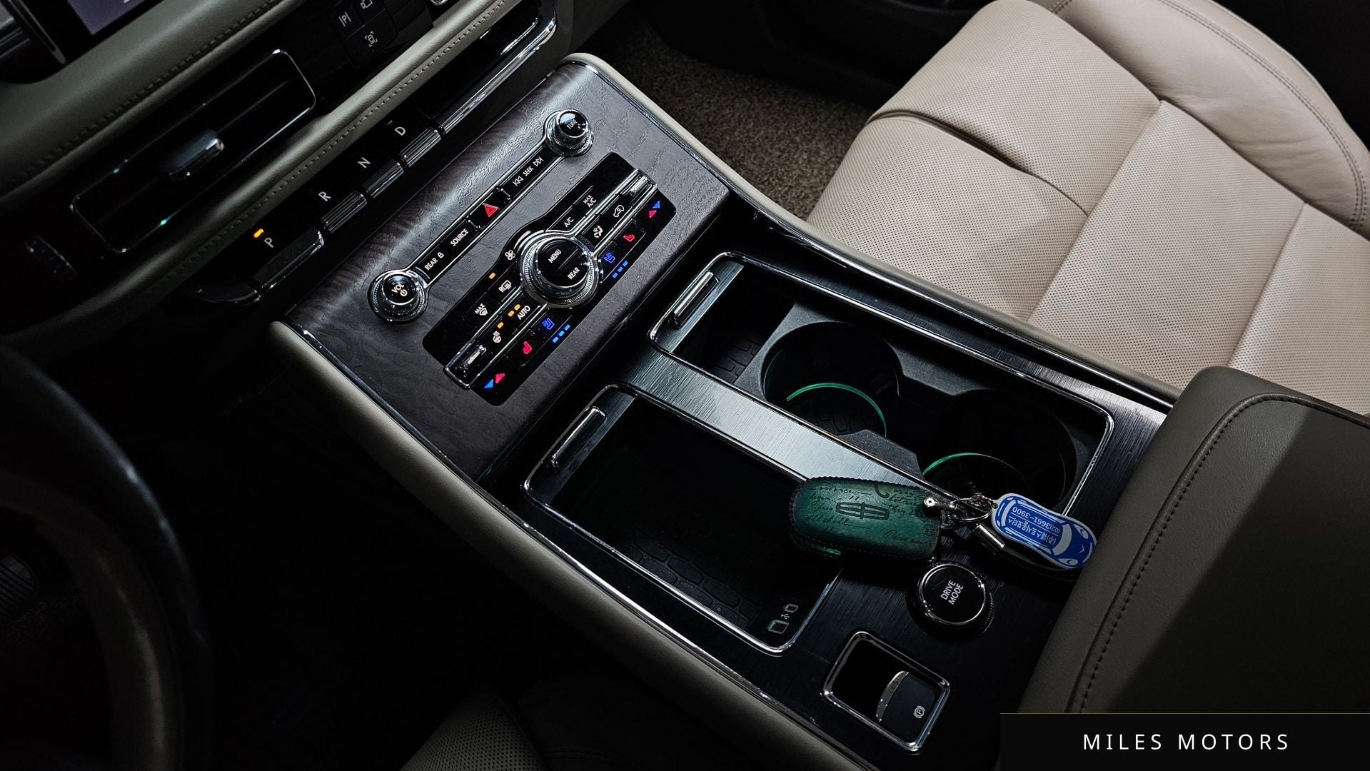 Lincoln Aviator 2021 — миниатюра 9